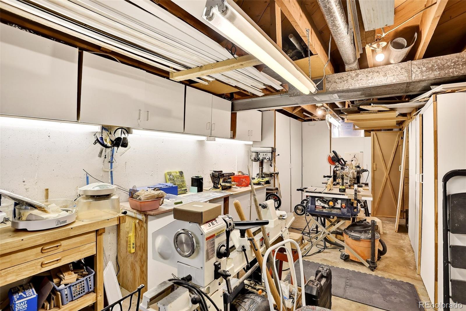 Littleton, Colorado, 80120, United States, 4 Bedrooms Bedrooms, ,1 BathroomBathrooms,Residential,For Sale,1988152