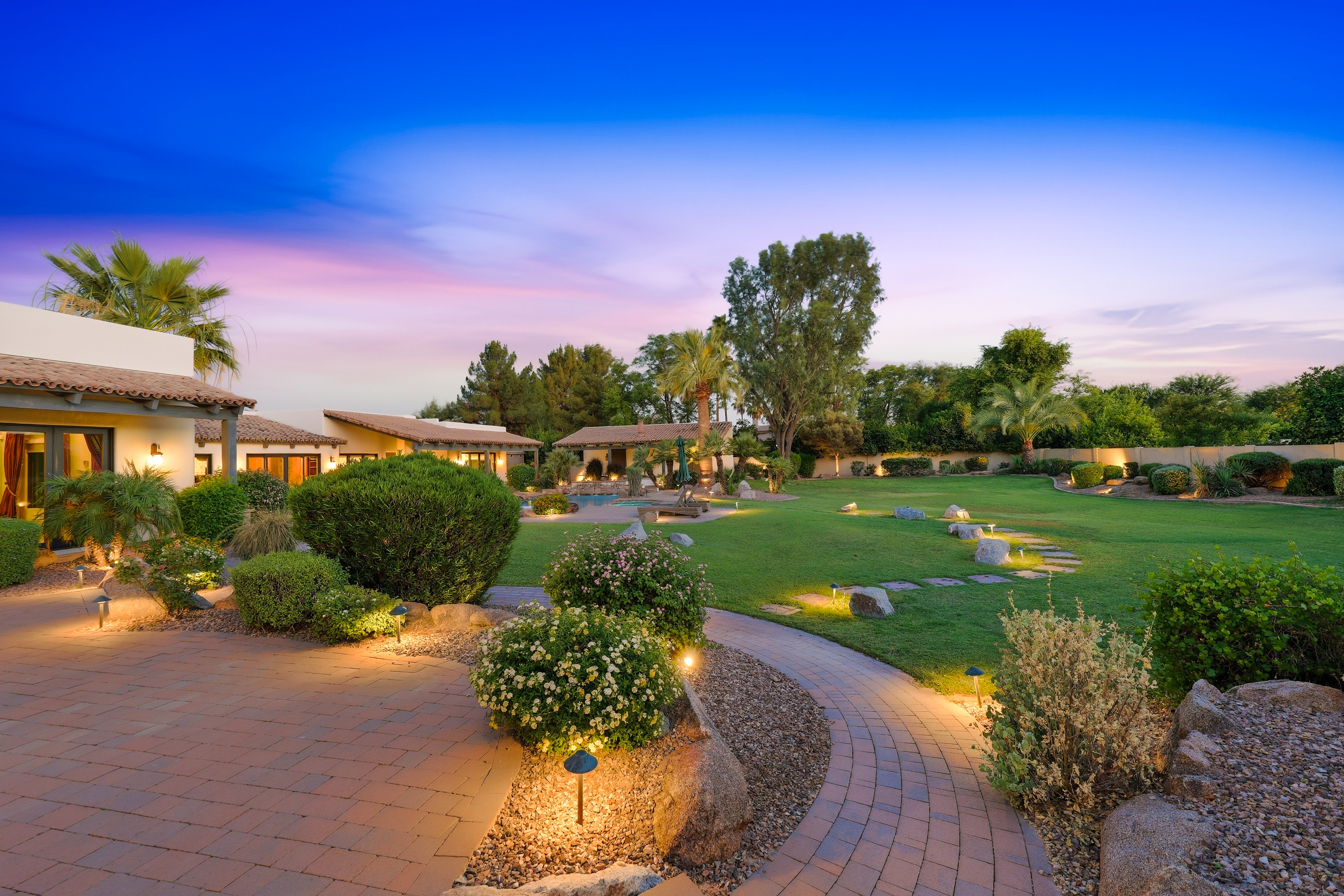  7035 E Berneil Drive  Paradise Valley, AZ - 物件實景