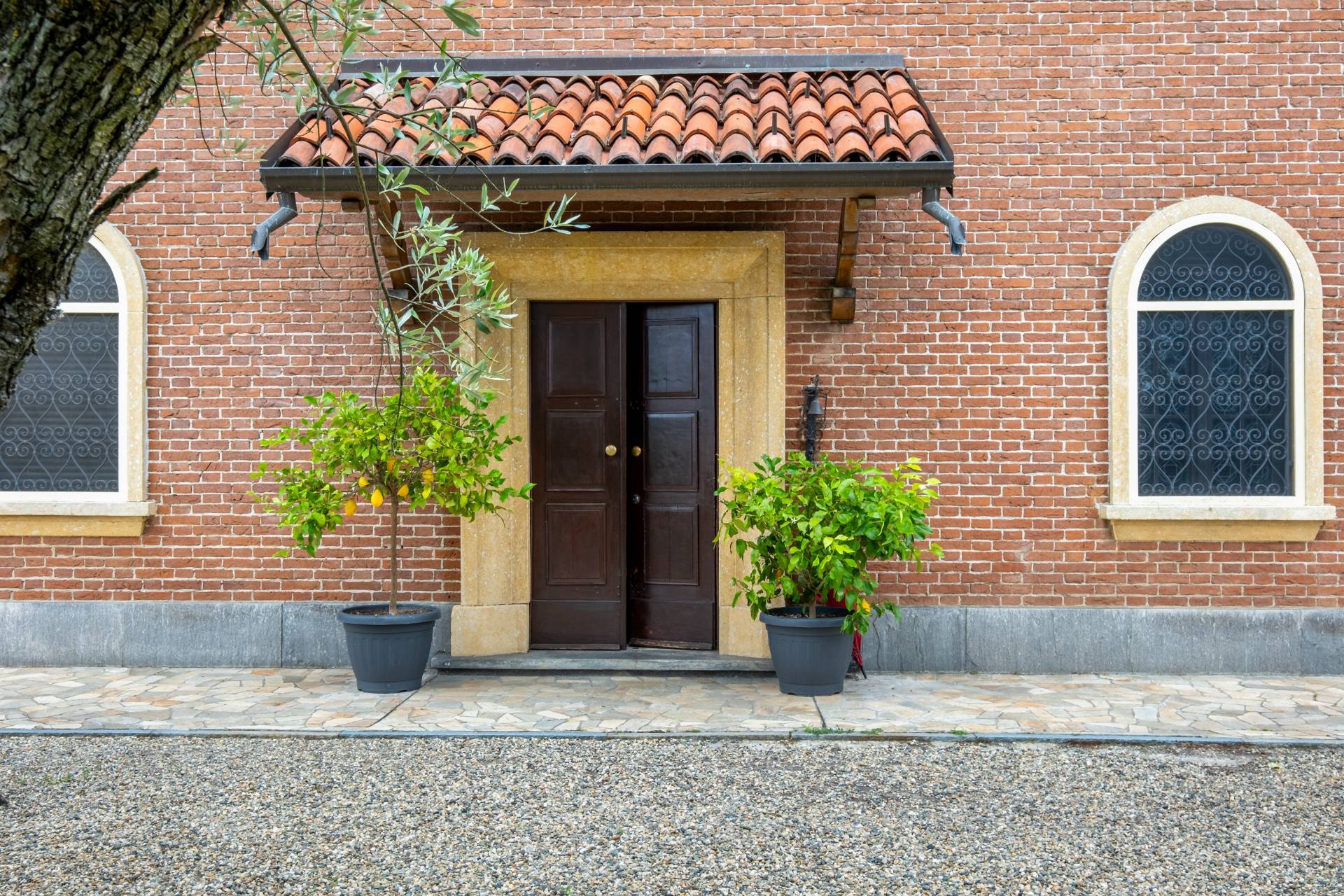 Valenza, Alessandria, 15048, IT, 12 Bedrooms Bedrooms, ,12 BathroomsBathrooms,Residential,For Sale,1849836