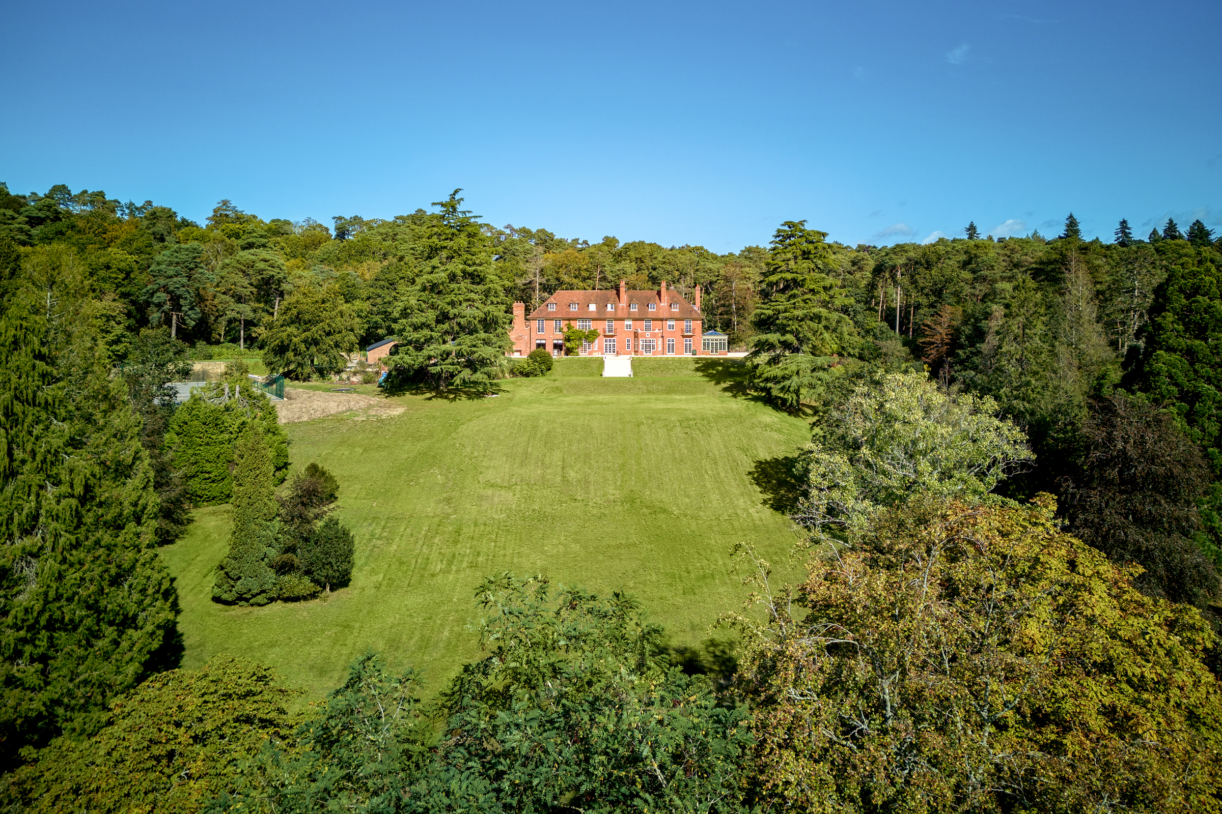  An exceptional Edwardian country house with indoor pool and tennis court set wit - 物件實景