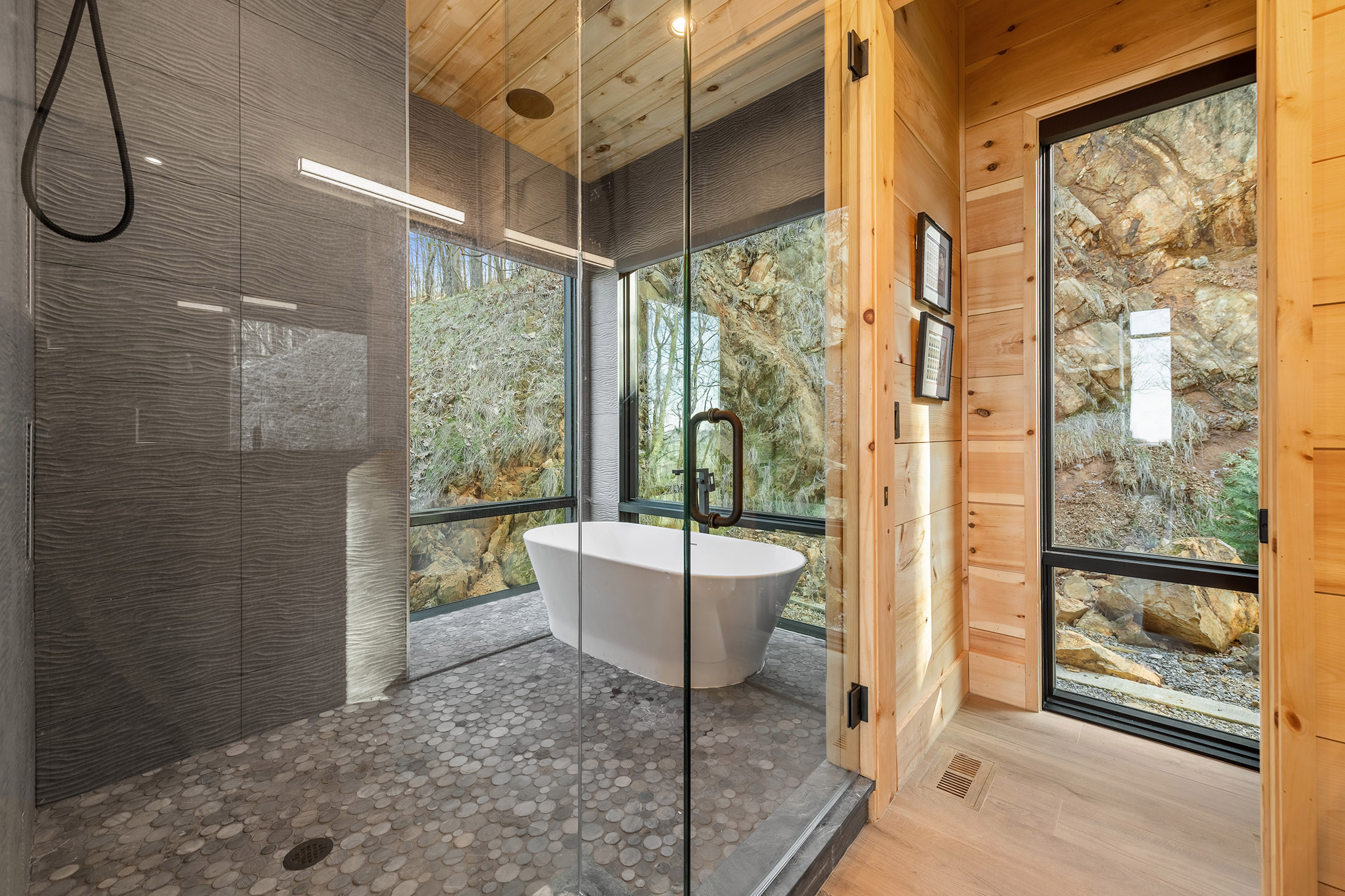  Contemporary Architectural Estate Overlooking Blue Ridge Lake - 物件實景