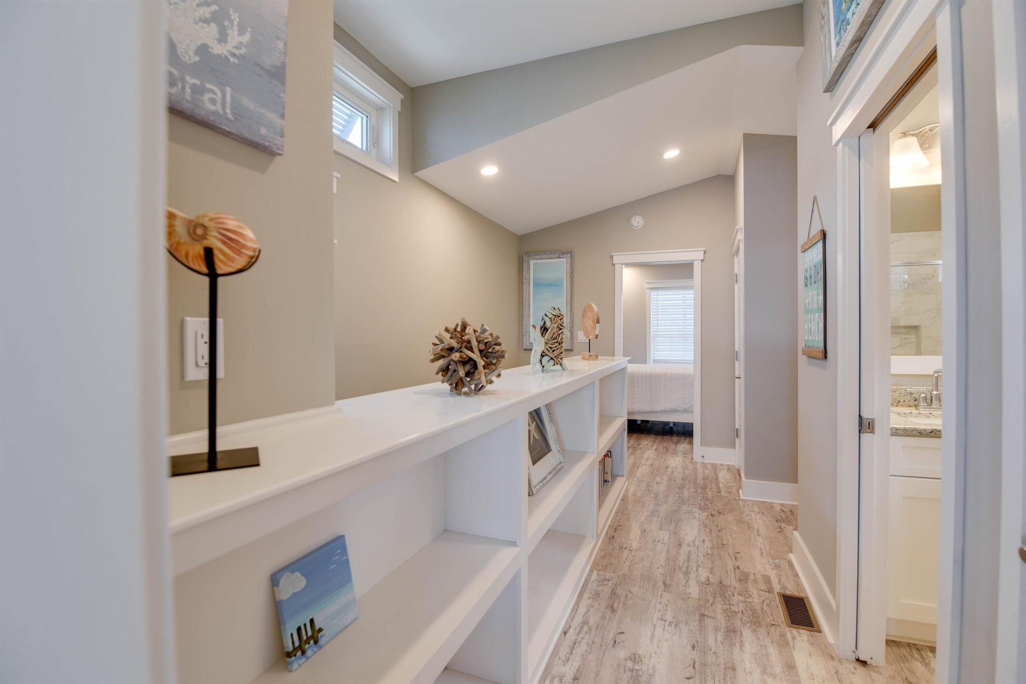 Marathon, Florida, 33050, United States, 2 Bedrooms Bedrooms, ,2 BathroomsBathrooms,Residential,For Sale,2001669