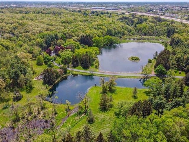 Milton, Wisconsin, 53563-0000, United States, 4 Bedrooms Bedrooms, ,5 BathroomsBathrooms,Residential,For Sale,1798296