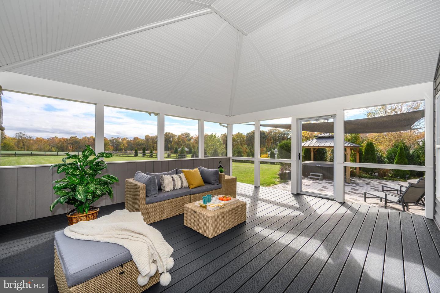 Queenstown, Maryland, 21658, United States, 5 Bedrooms Bedrooms, ,5 BathroomsBathrooms,Residential,For Sale,1988334