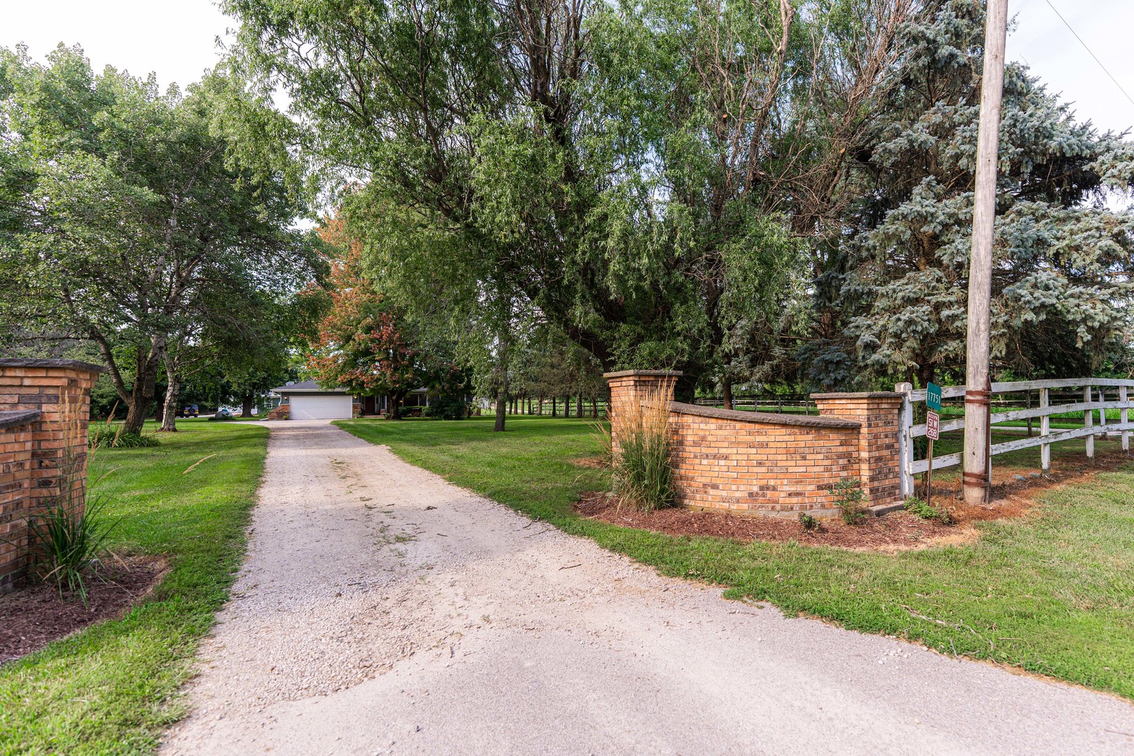 Hinckley, Illinois, 60520, United States, 3 Bedrooms Bedrooms, ,2 BathroomsBathrooms,Residential,For Sale,1921683