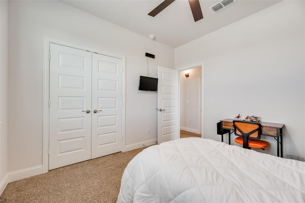 Pilot Point, Texas, 76258, United States, 5 Bedrooms Bedrooms, ,3 BathroomsBathrooms,Residential,For Sale,2019637