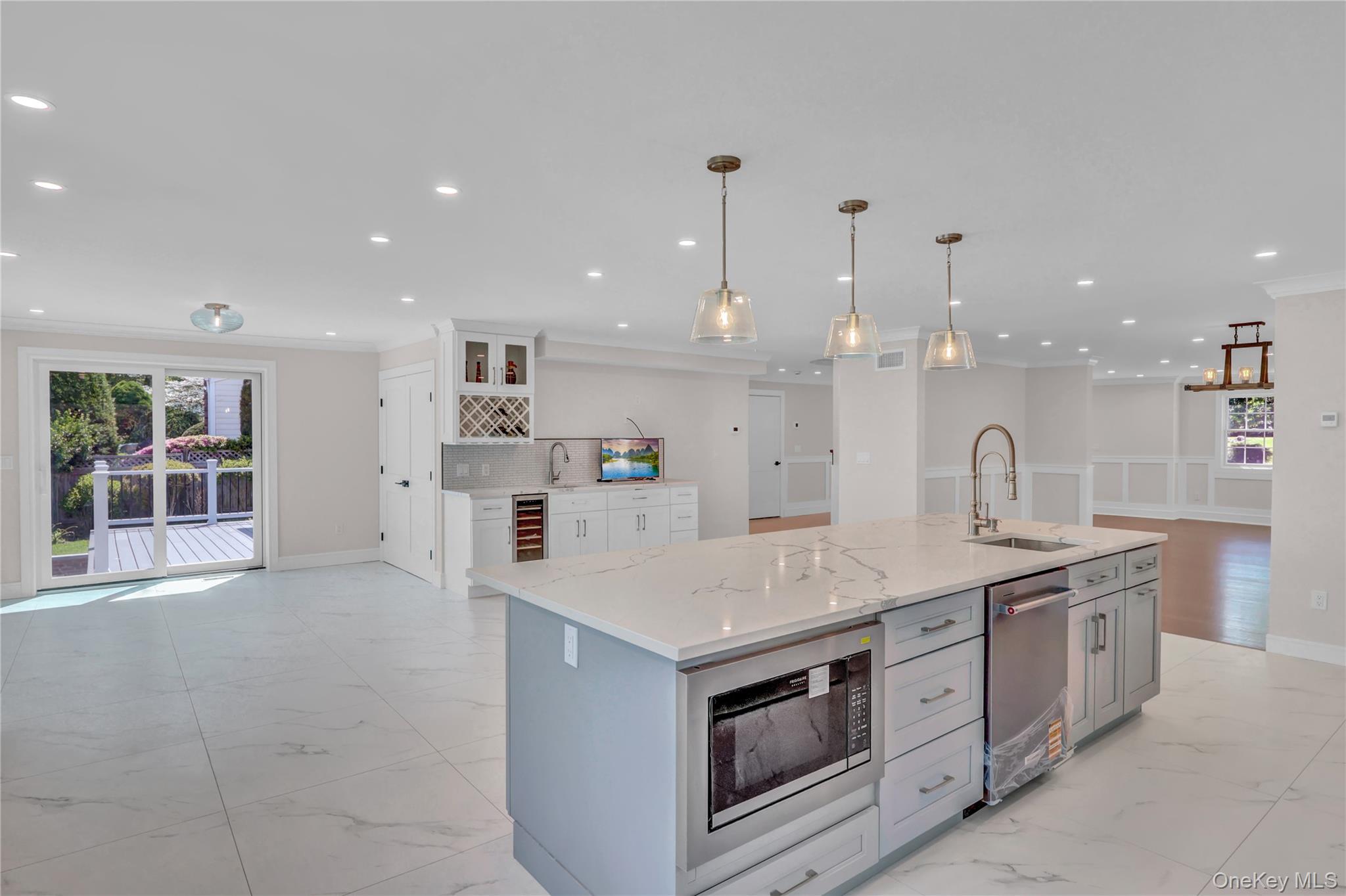  52 Woodland Road, Roslyn, NY 11576 - 物件實景