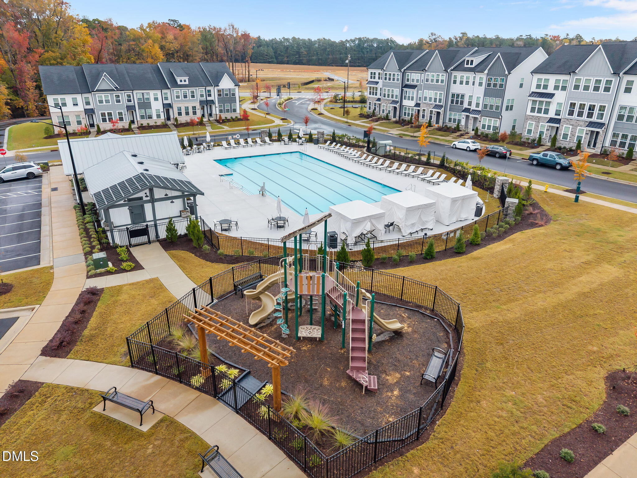 Knightdale, North Carolina, 27545, United States, 4 Bedrooms Bedrooms, ,4 BathroomsBathrooms,Residential,For Sale,1989366