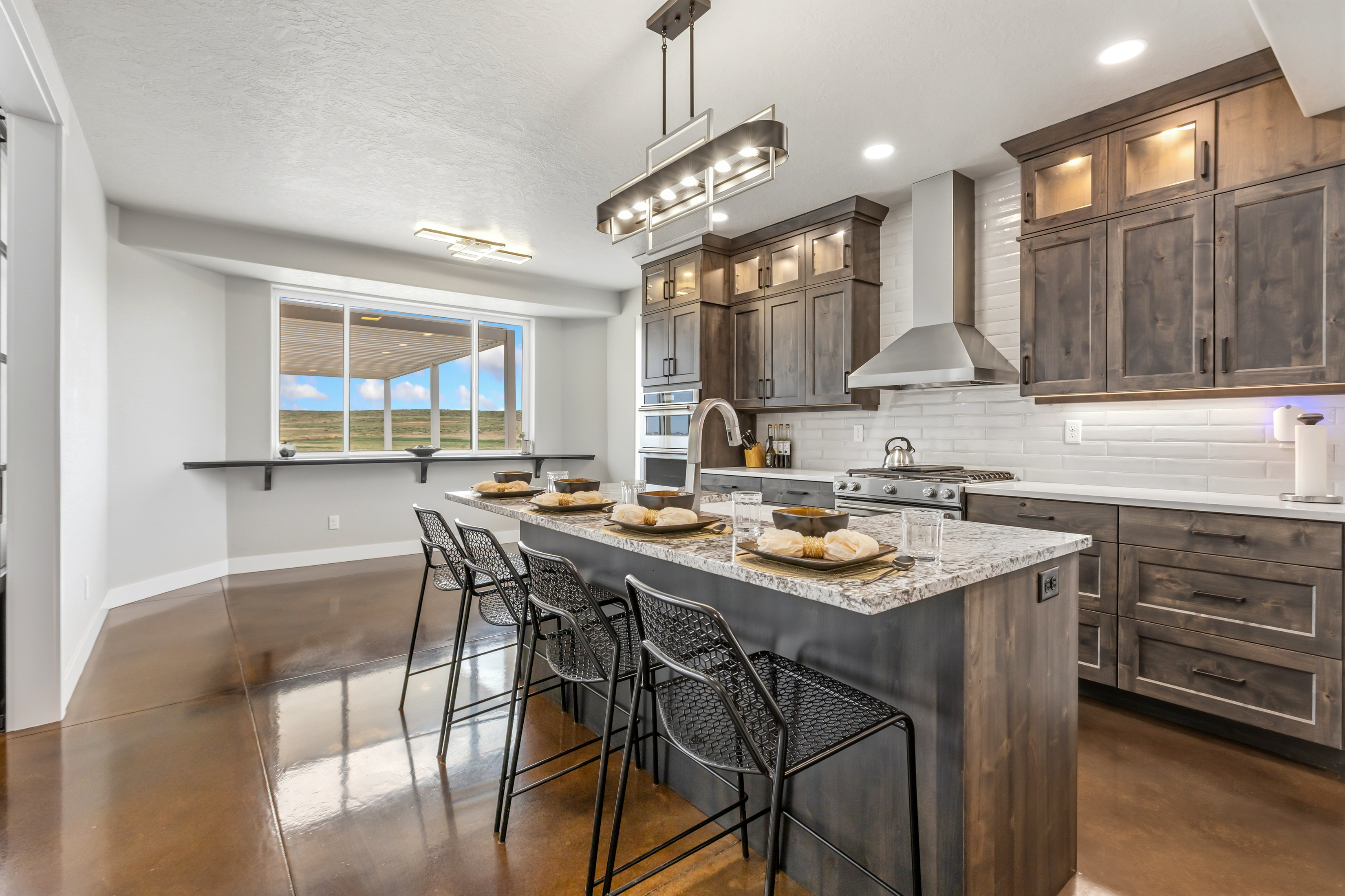  Custom-Built Home in the Highly Sought-After Pelican Lake Ranch Community - 物件實景