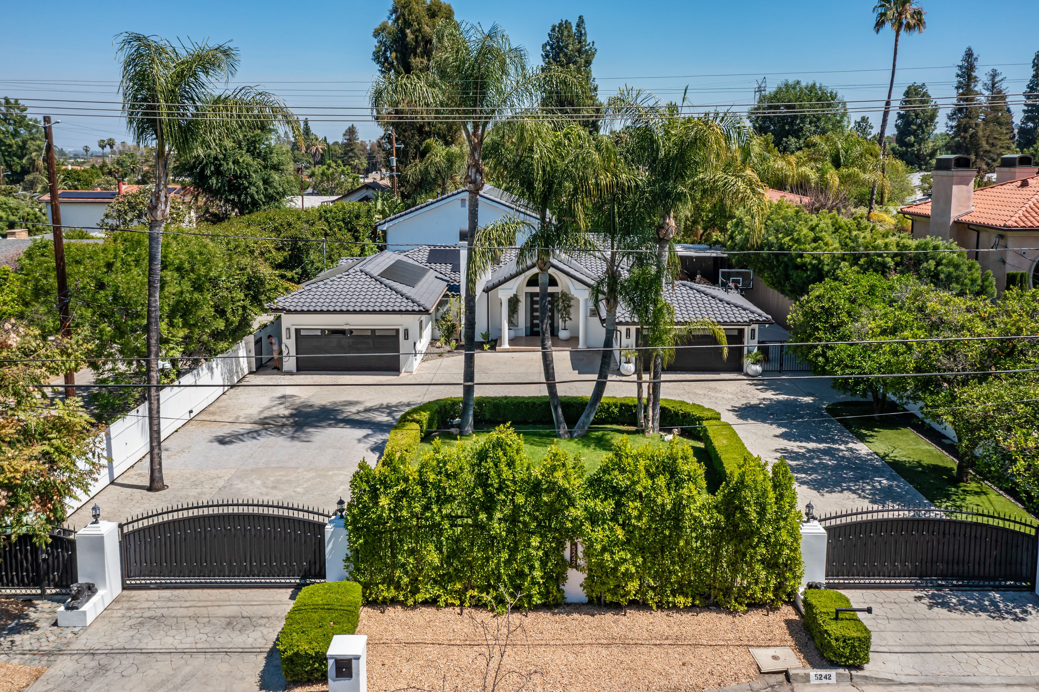  Thoughtfully Reimagined Tarzana Estate - 物件實景
