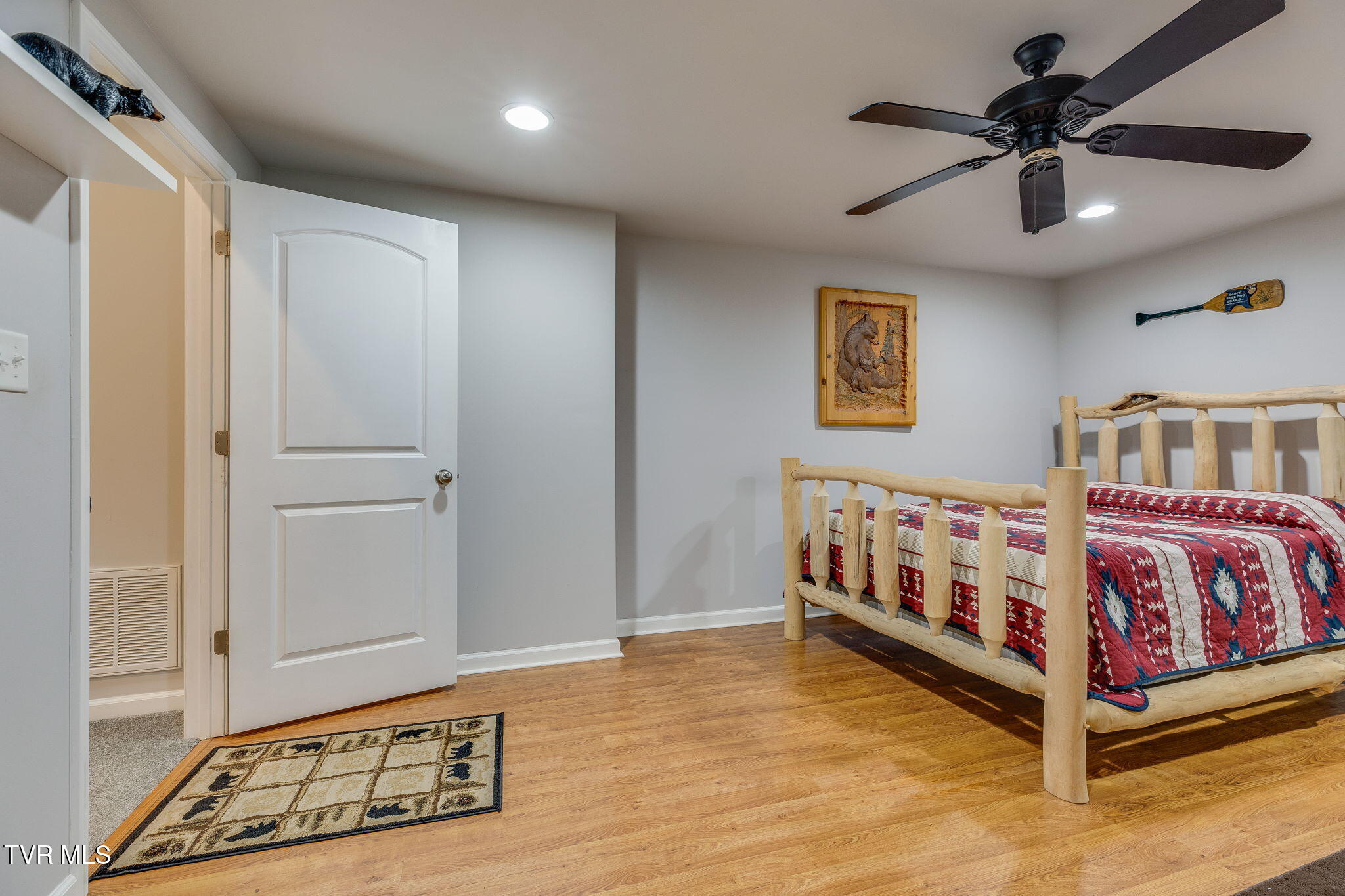 Kingsport, Tennessee, 37663, United States, 4 Bedrooms Bedrooms, ,3 BathroomsBathrooms,Residential,For Sale,1872965
