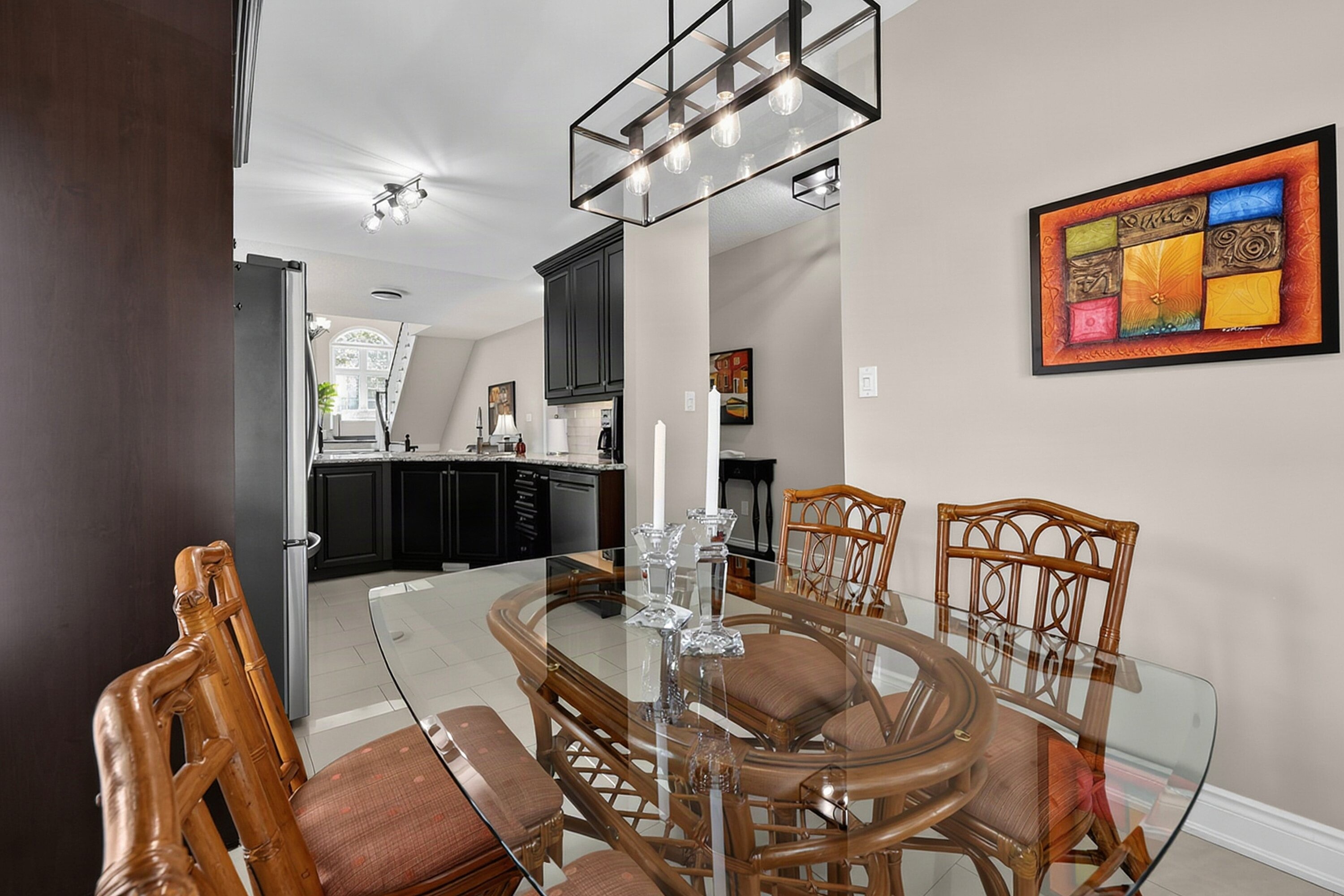  Thoughtfully Designed Townhome - 物件實景