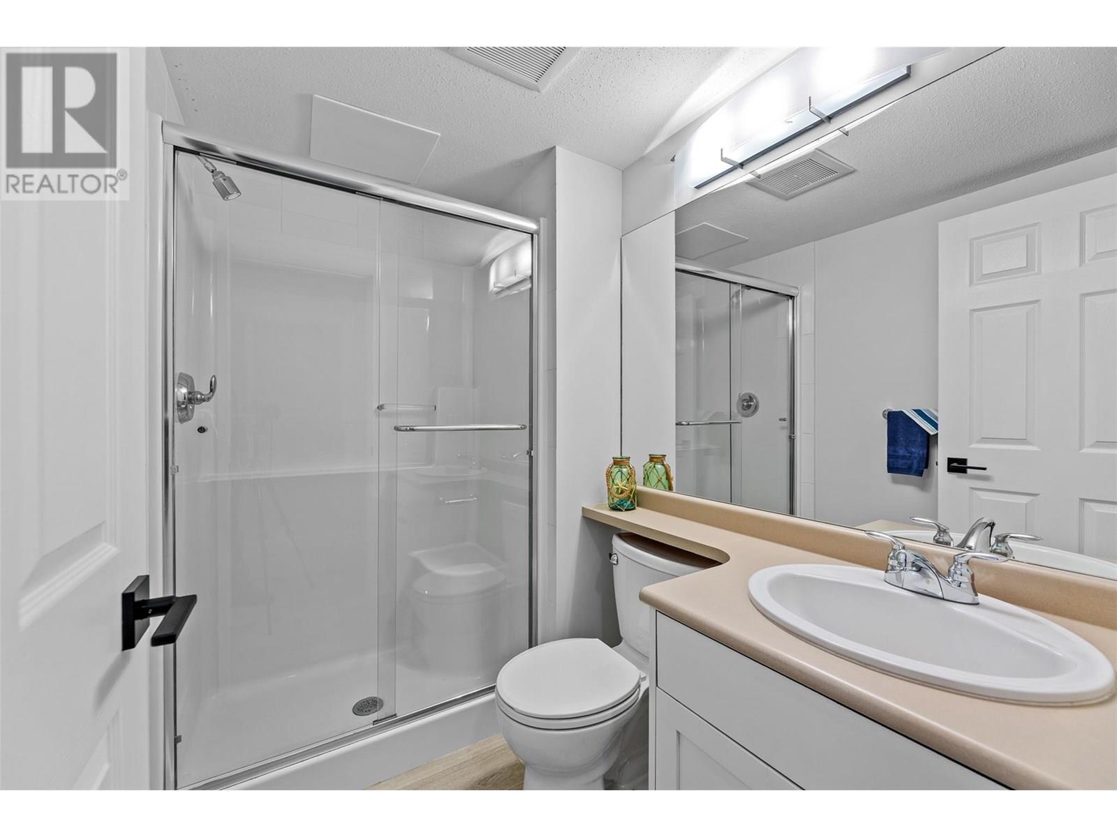 KELOWNA, British Columbia, V1Y 9Z1, CA, 2 Bedrooms Bedrooms, ,2 BathroomsBathrooms,Residential,For Sale,1895664