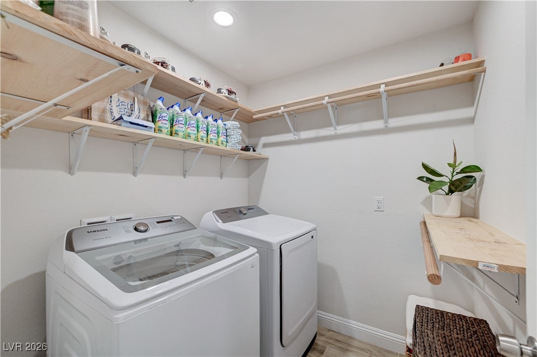 Las Vegas, Nevada, 89122, United States, 5 Bedrooms Bedrooms, ,4 BathroomsBathrooms,Residential,For Sale,2008777