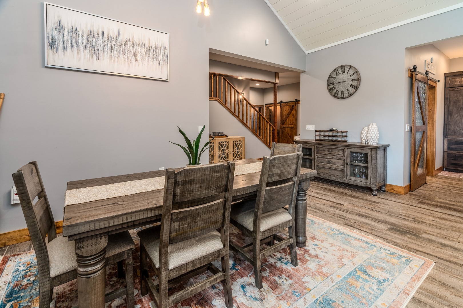 Carbondale, Illinois, 62902, United States, 3 Bedrooms Bedrooms, ,8 BathroomsBathrooms,Residential,For Sale,1986074