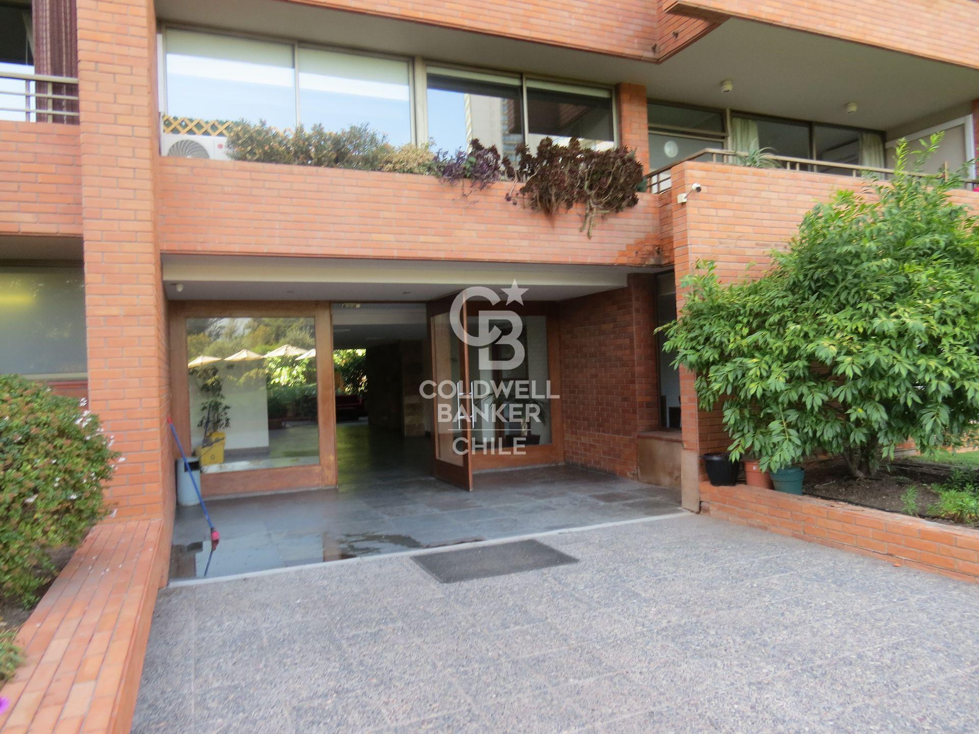 Las Condes, Chile, 3 Bedrooms Bedrooms, ,4 BathroomsBathrooms,Residential,For Sale,1877338