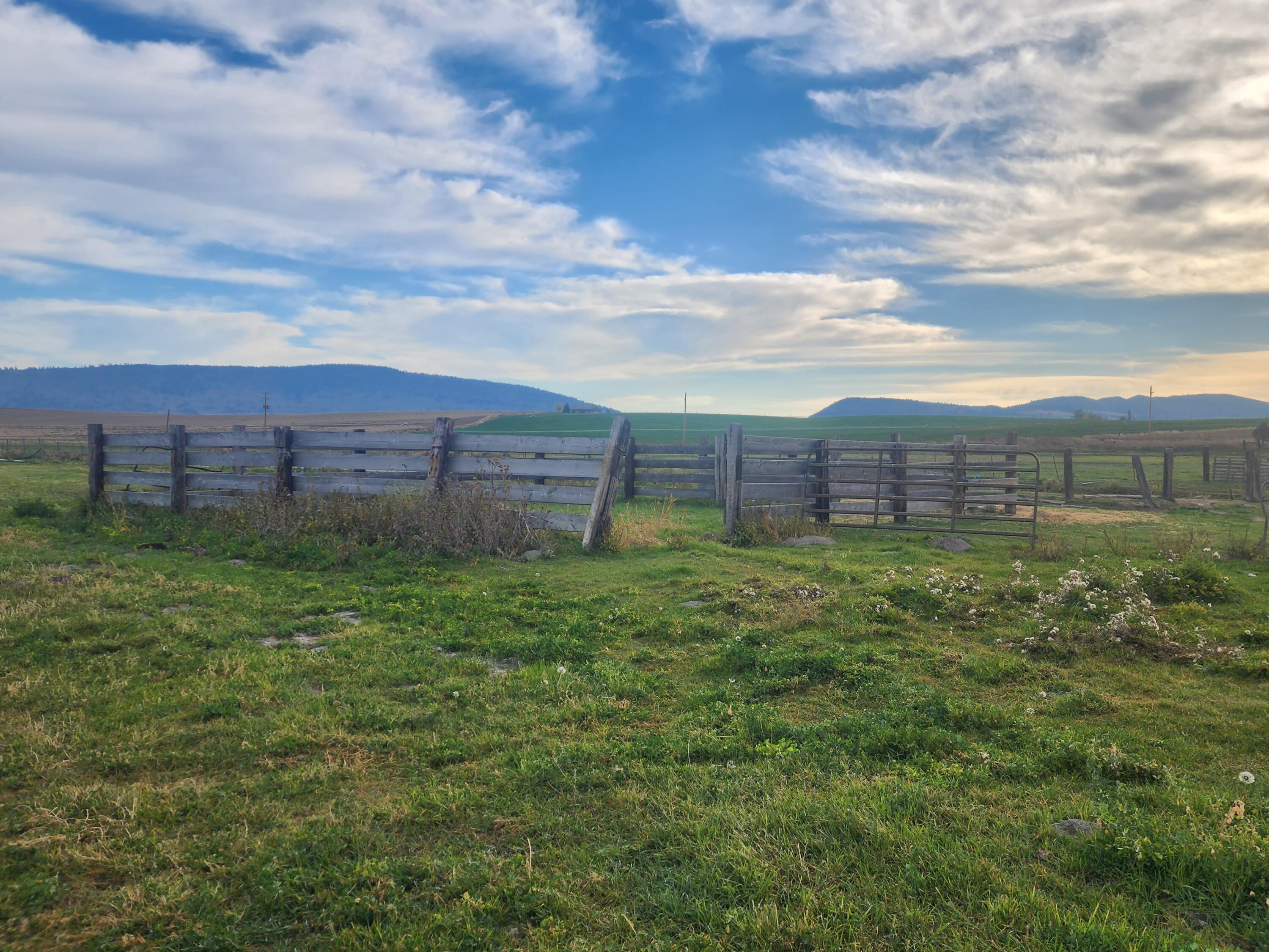 Klamath Falls, Oregon, 97603, United States, ,Residential,For Sale,1806079