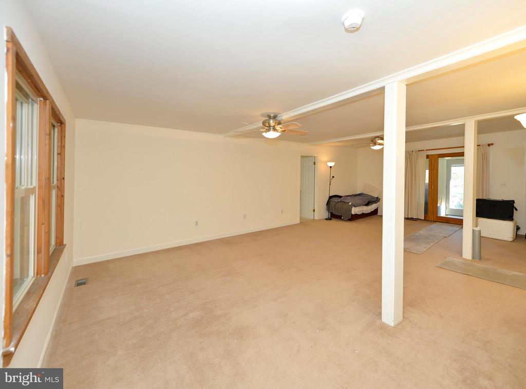 Bloomery, West Virginia, 26817, United States, 3 Bedrooms Bedrooms, ,2 BathroomsBathrooms,Residential,For Sale,1980909