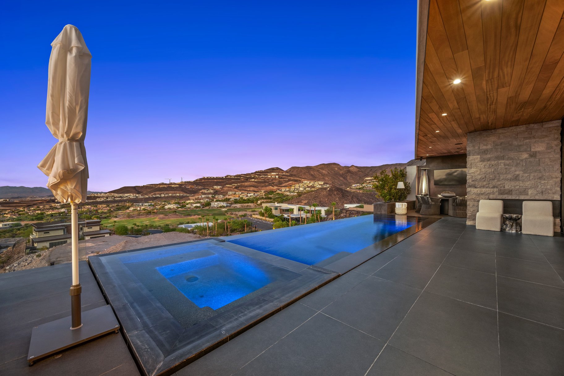  Extraordinary Architectural Masterpiece in Macdonald Highlands - 物件實景
