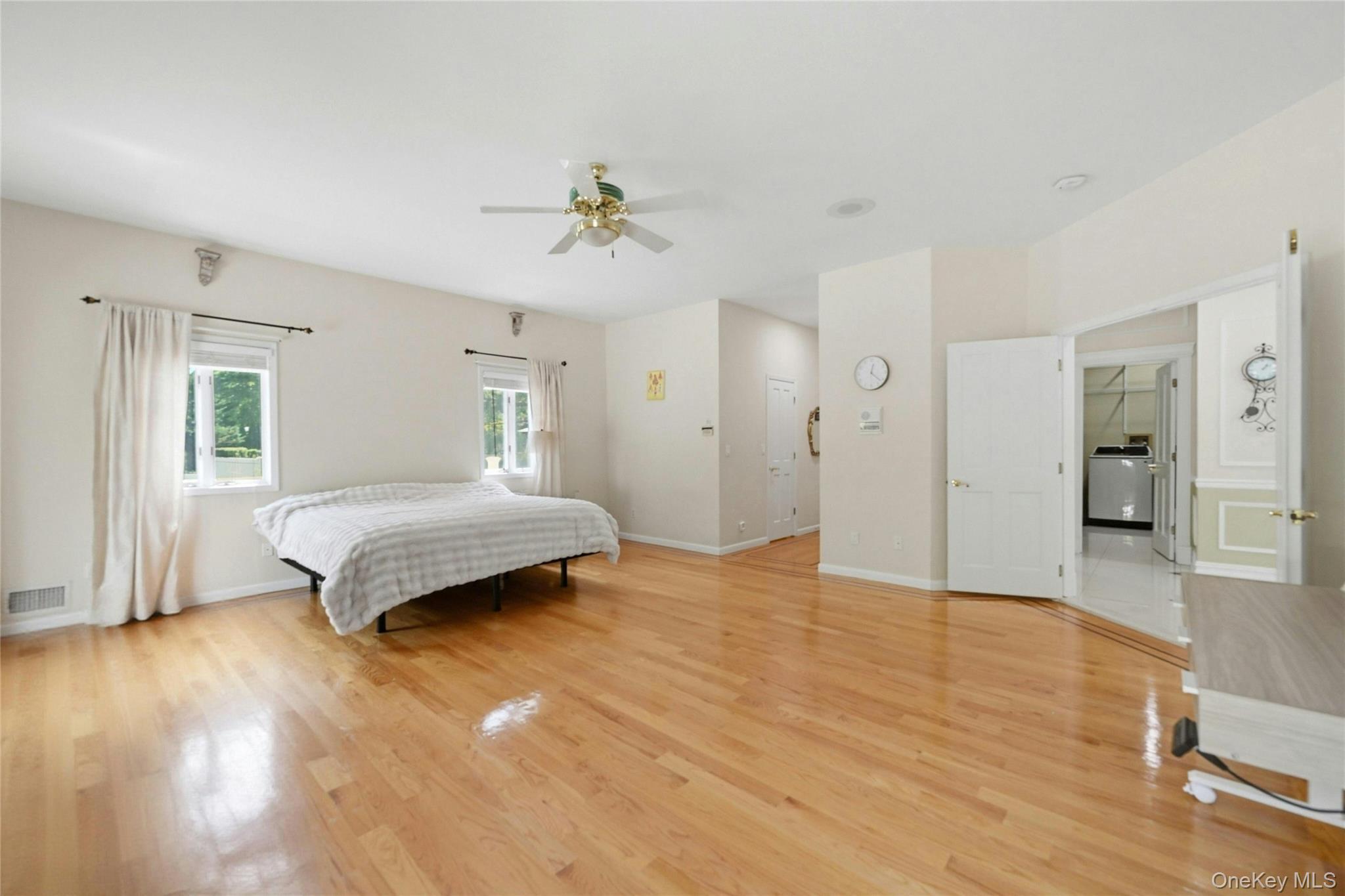  12 Phillips Lane, Lake Grove, NY, 11755 - 物件實景