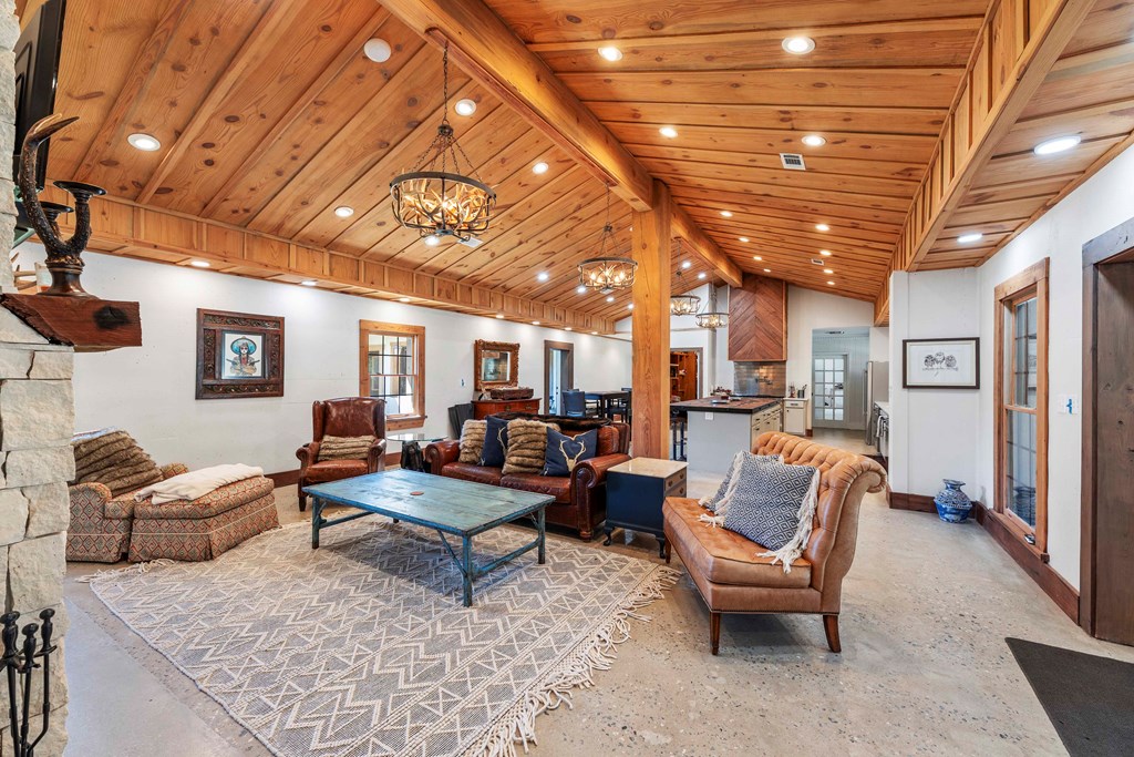 Waverly Hall, Georgia, 31831, United States, 5 Bedrooms Bedrooms, ,4 BathroomsBathrooms,Residential,For Sale,1987749