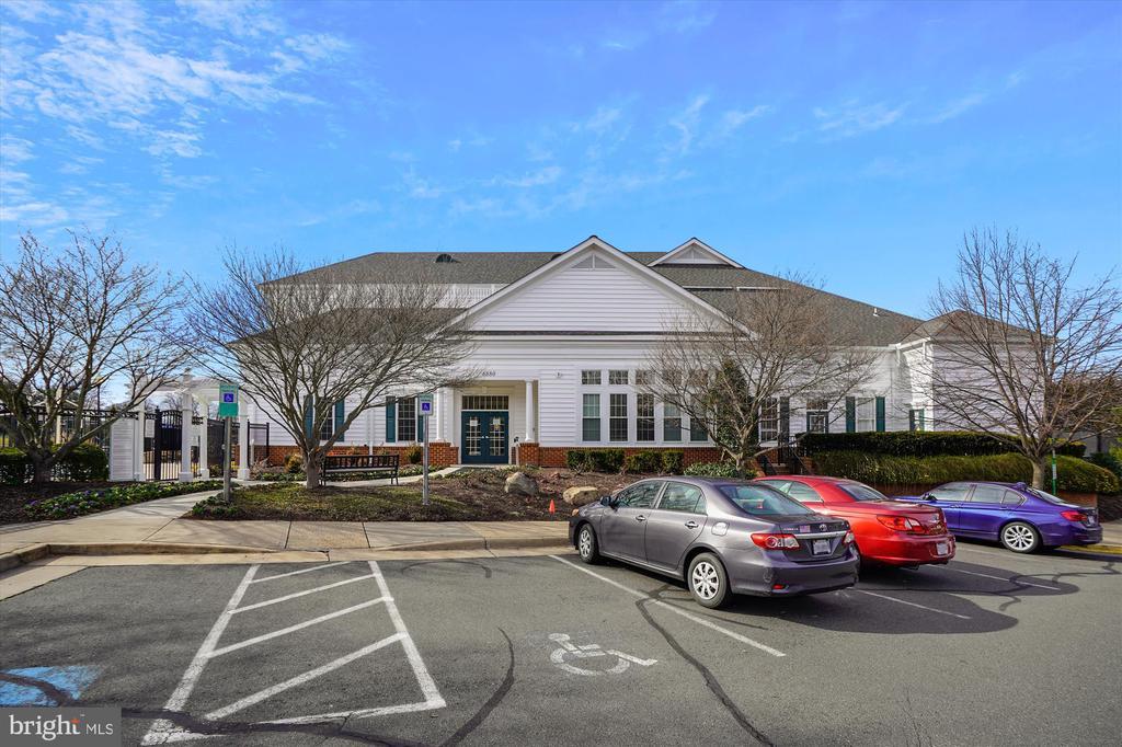Gainesville, Virginia, 20155, United States, 3 Bedrooms Bedrooms, ,4 BathroomsBathrooms,Residential,For Sale,1896801