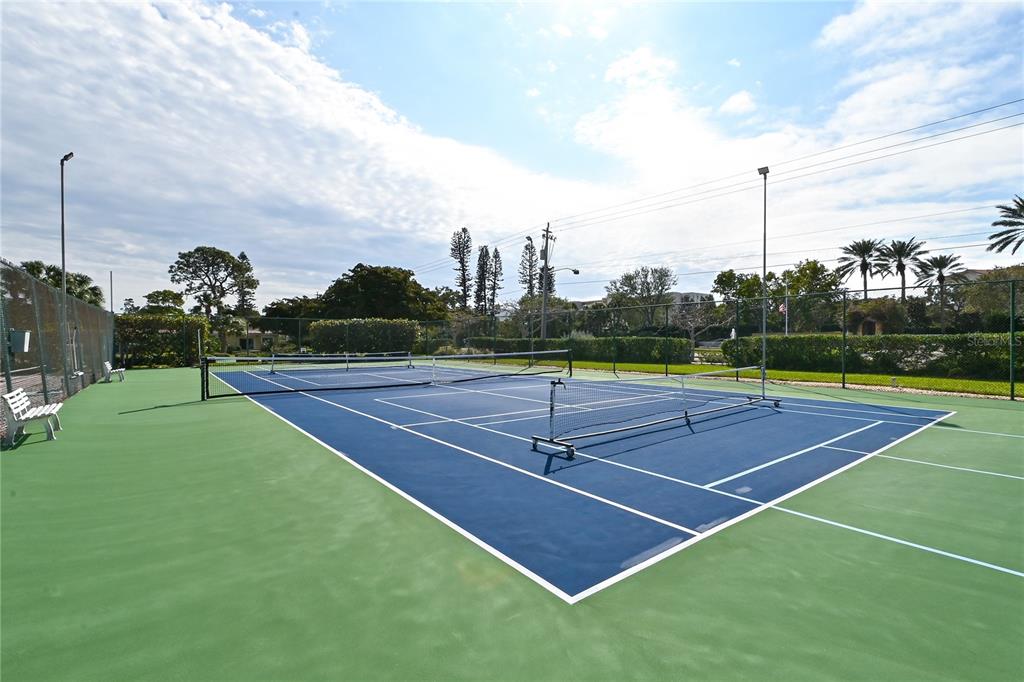 Longboat Key, Florida, 34228, United States, 2 Bedrooms Bedrooms, ,2 BathroomsBathrooms,Residential,For Sale,1837810