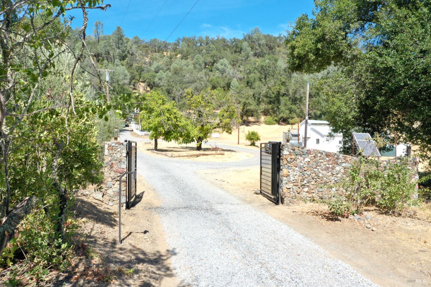 Cloverdale, California, 95425, United States, 3 Bedrooms Bedrooms, ,4 BathroomsBathrooms,Residential,For Sale,1941601