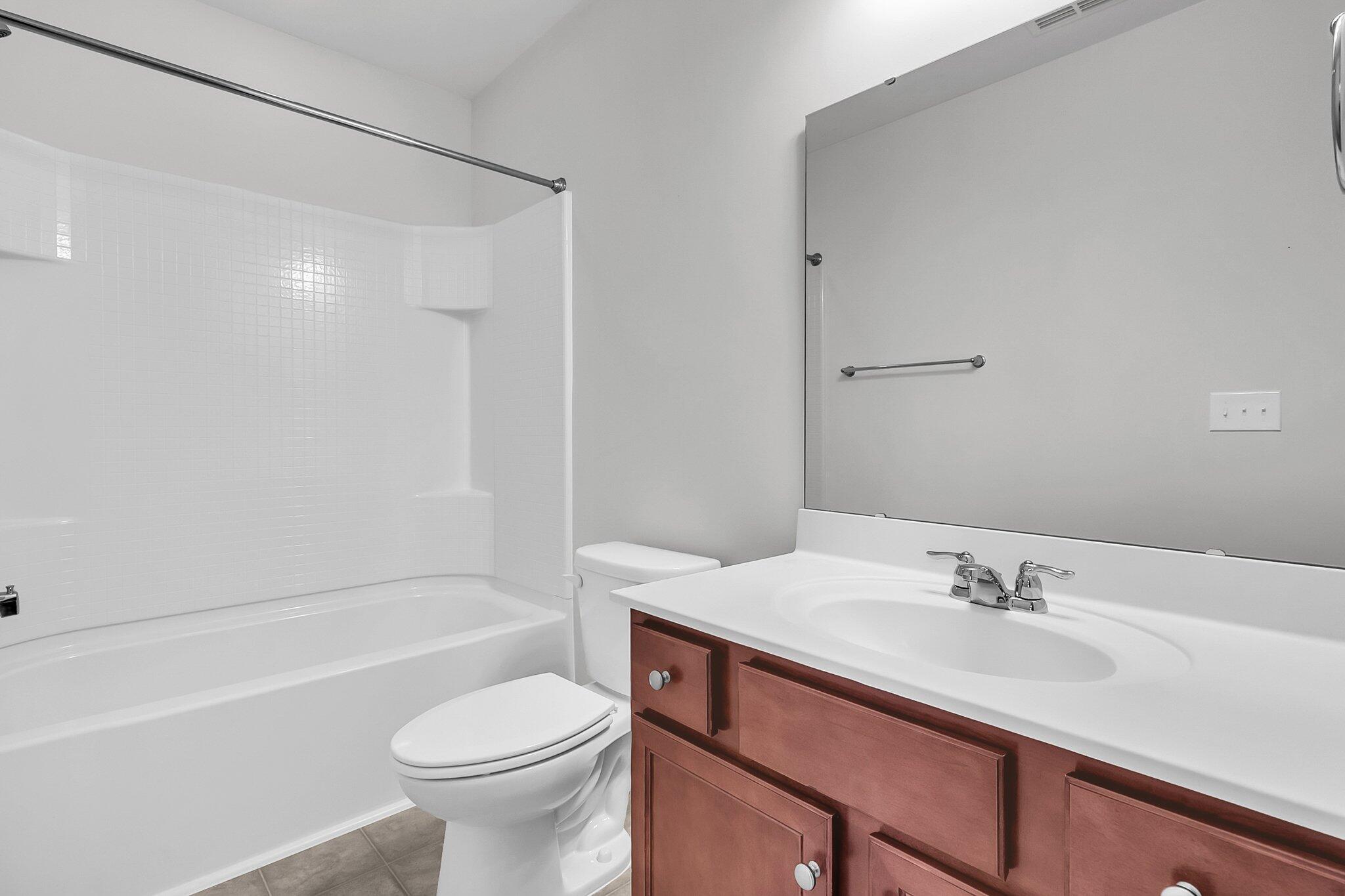 Summerville, South Carolina, 29486, United States, 5 Bedrooms Bedrooms, ,5 BathroomsBathrooms,Residential,For Sale,1887830
