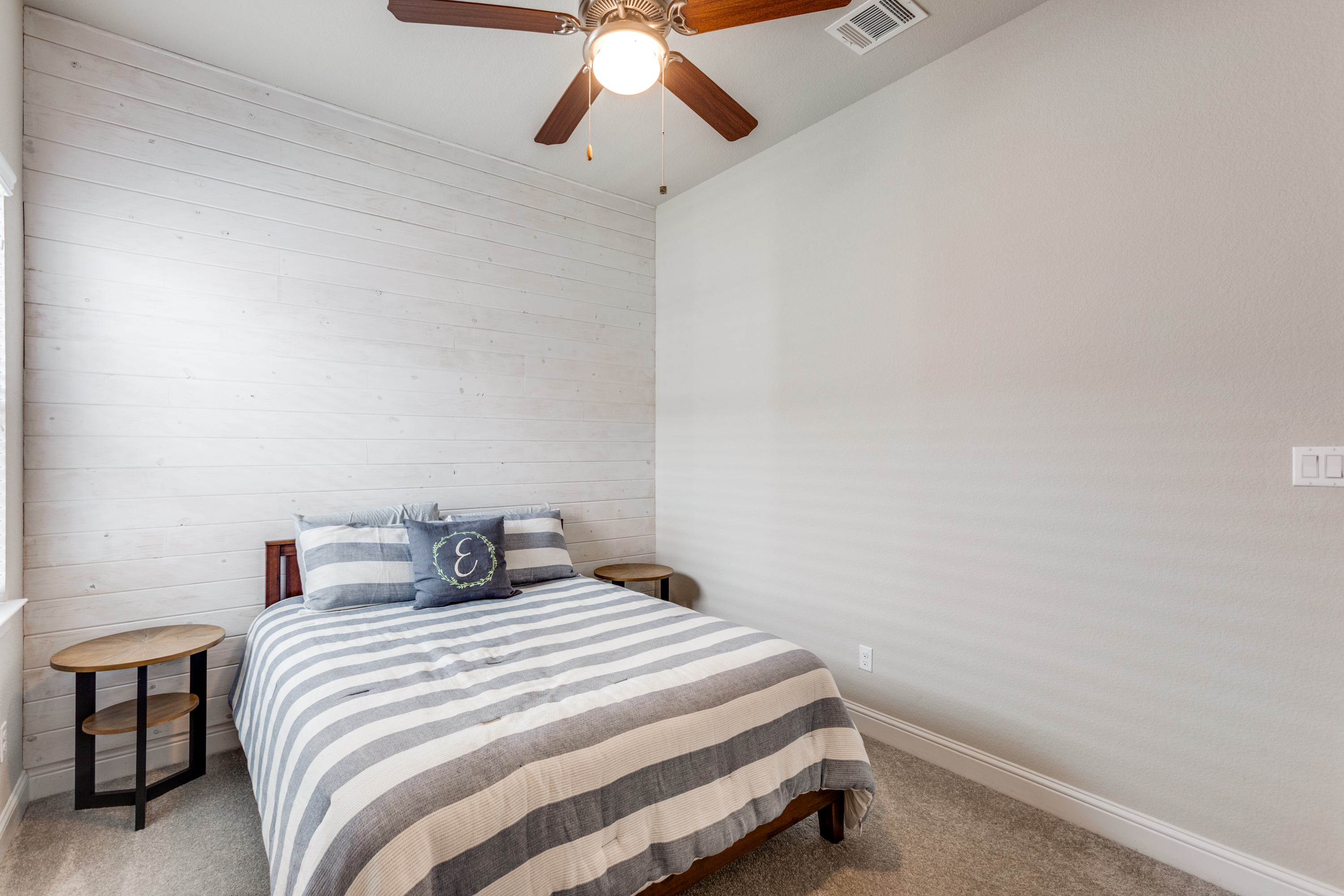  Sophisticated Open-Concept Living - 物件實景