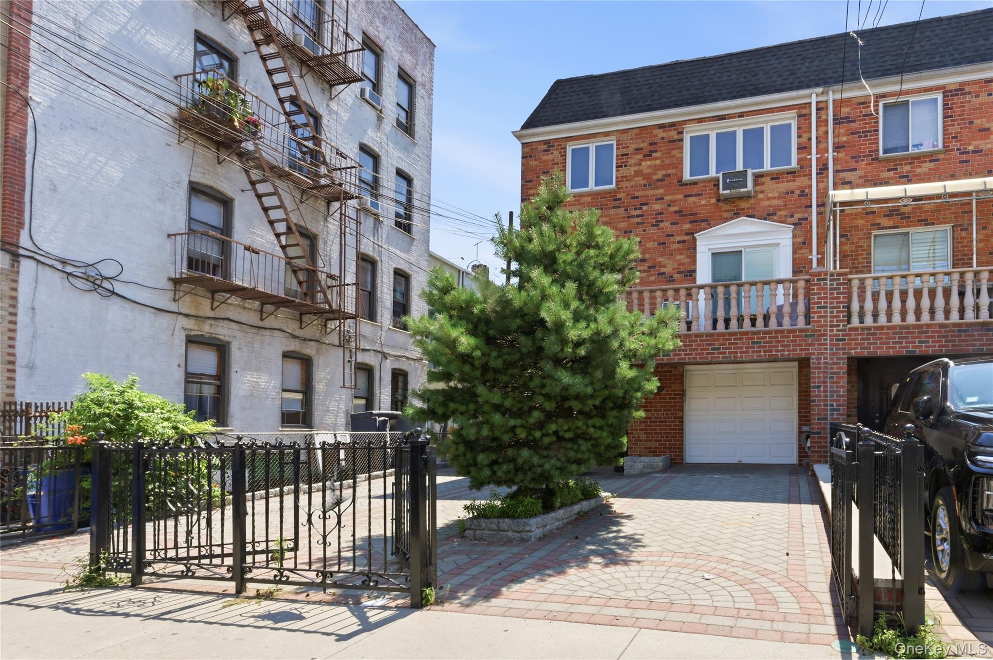  2511 44th Street, Astoria, NY, 11103 - 物件實景