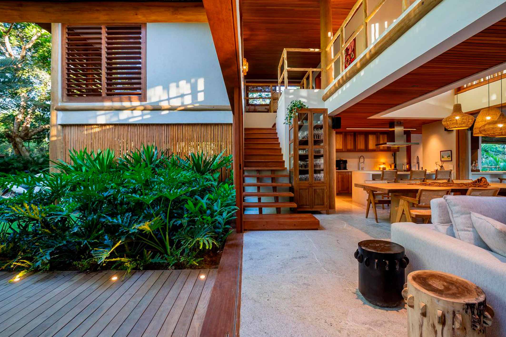  House by Guido Ramos Integrated with Nature in Trancoso - 物件實景