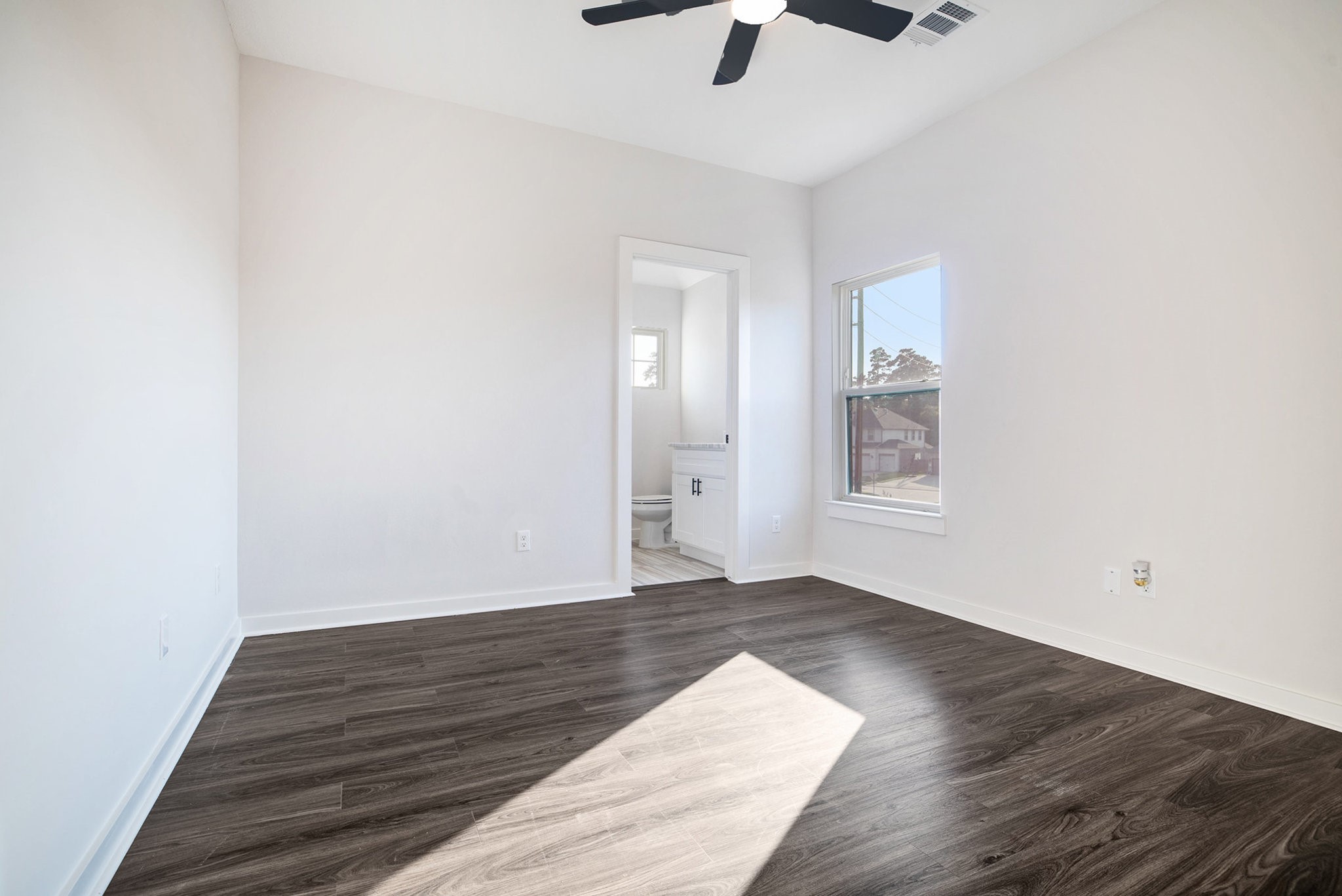 Tomball, Texas, 77375, United States, 4 Bedrooms Bedrooms, ,4 BathroomsBathrooms,Residential,For Sale,1956525