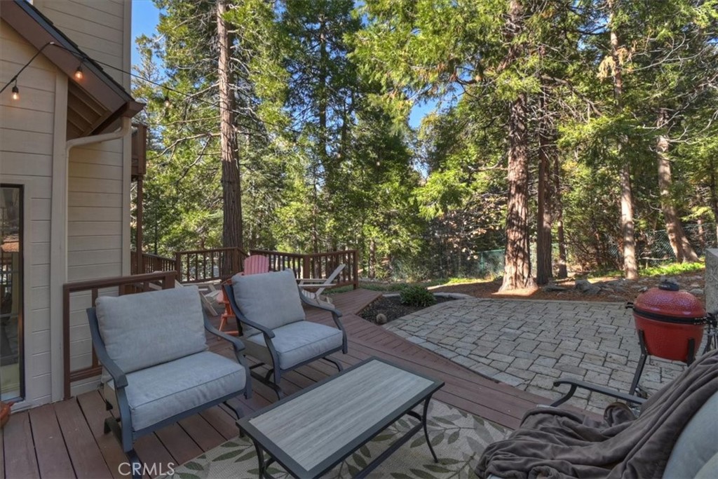 Lake Arrowhead, California, 92352, United States, 4 Bedrooms Bedrooms, ,3 BathroomsBathrooms,Residential,For Sale,1998822