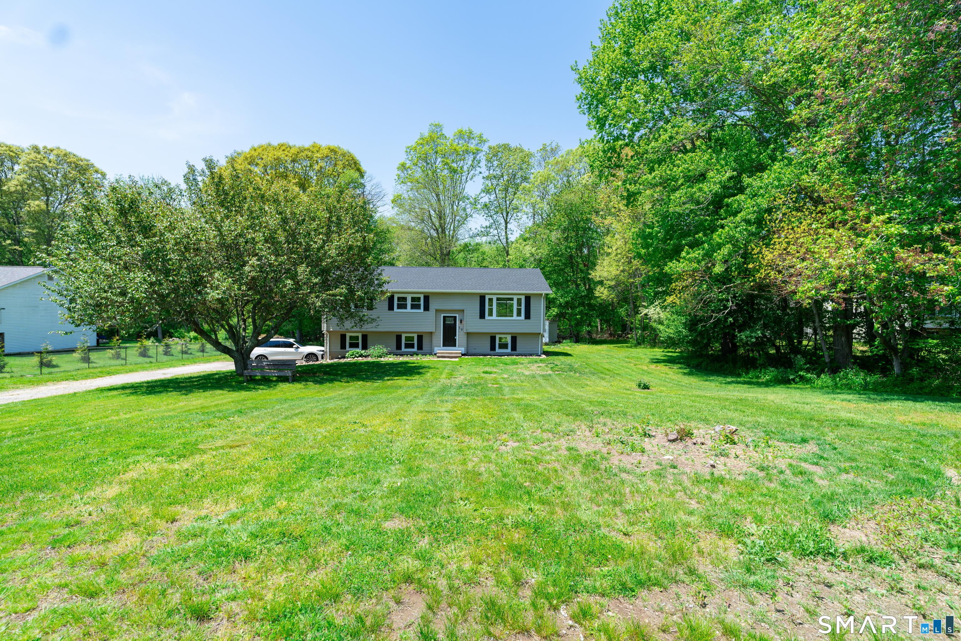 476, Connecticut, 06378, United States, 3 Bedrooms Bedrooms, ,2 BathroomsBathrooms,Residential,For Sale,2025073