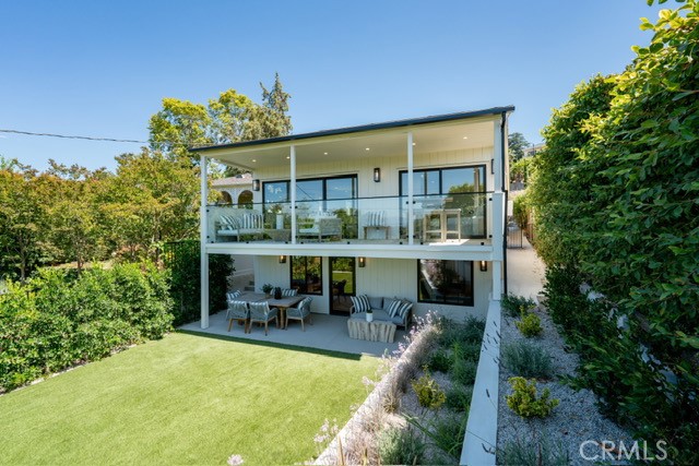 Sherman Oaks, California, 91423, United States, 4 Bedrooms Bedrooms, ,6 BathroomsBathrooms,Residential,For Sale,1960498