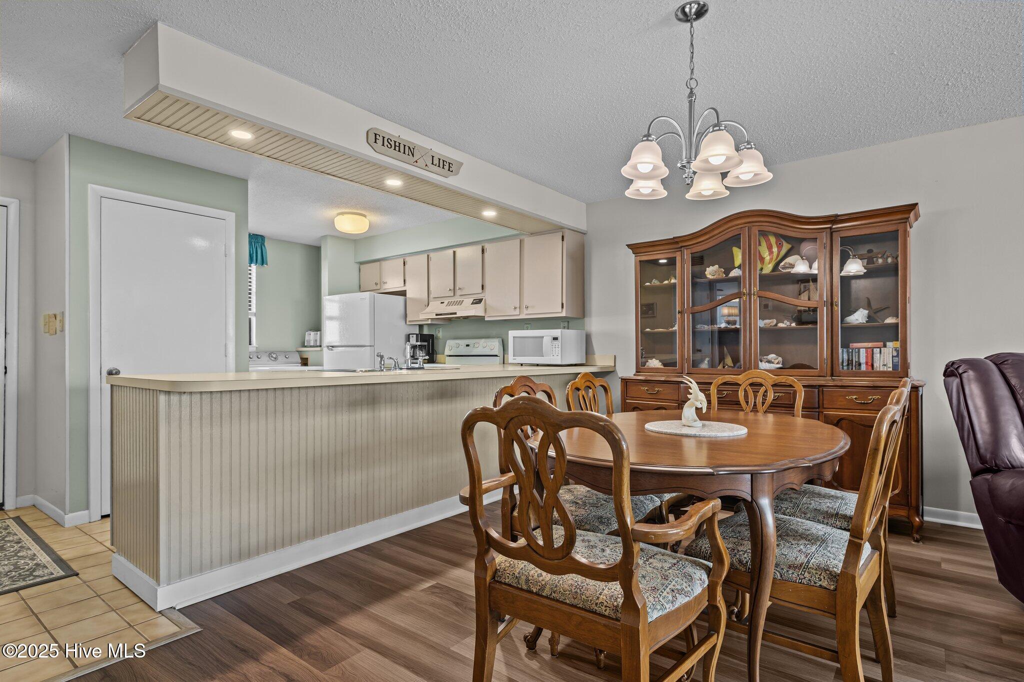 Indian Beach, North Carolina, 28512, United States, 2 Bedrooms Bedrooms, ,2 BathroomsBathrooms,Residential,For Sale,1882598