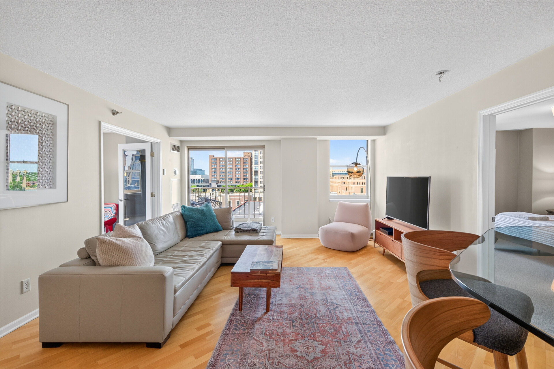  RiverWest Condo with Iconic City Views - 物件實景