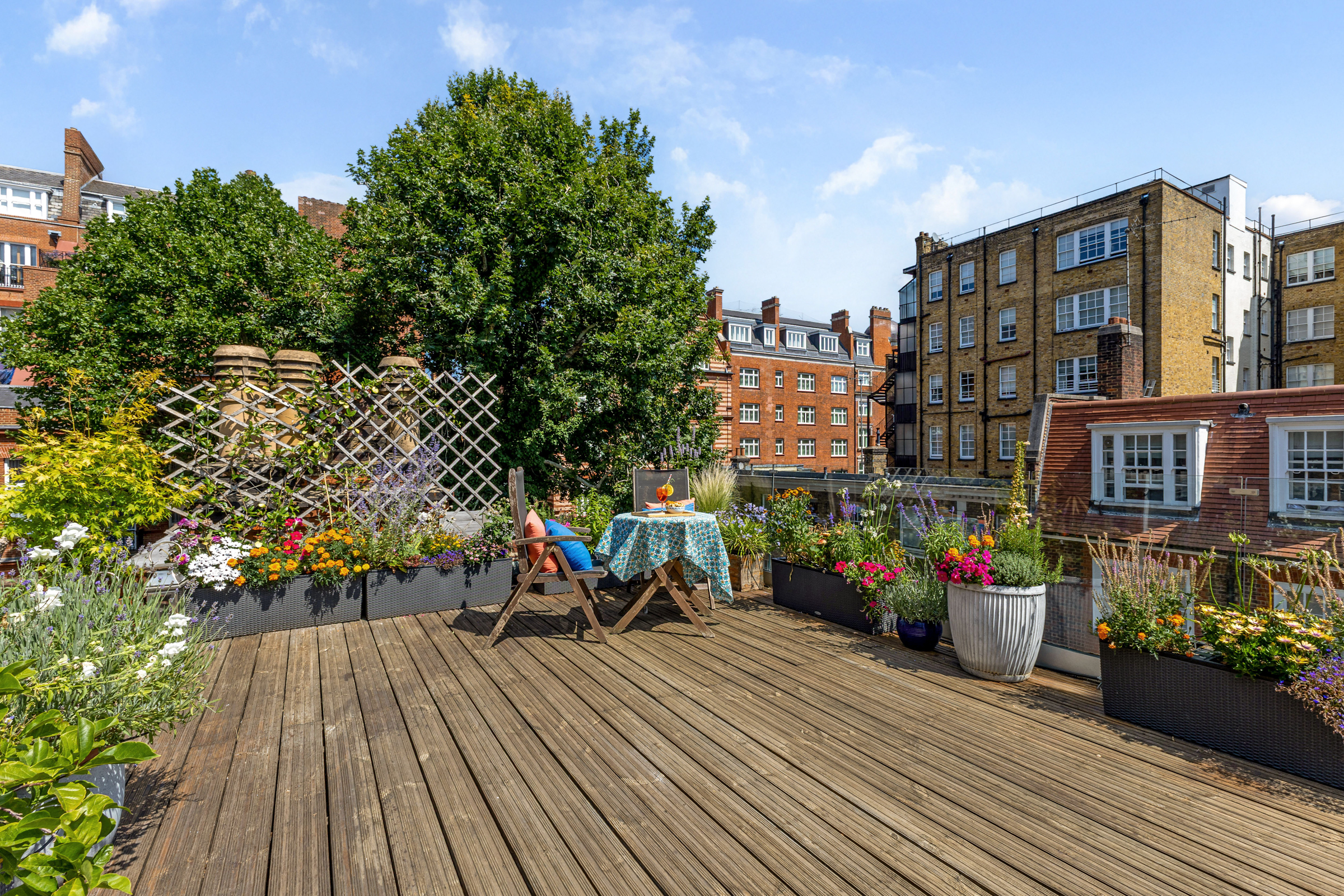  Three-Bedroom Mews House with a Rare Roof Terrace on Pavilion Road - 物件實景