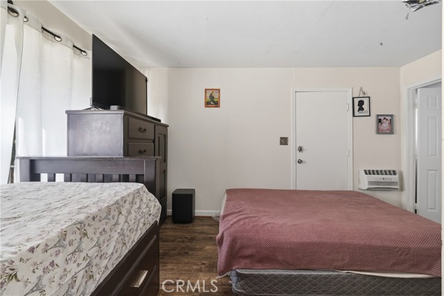 Compton, California, 90220, United States, 3 Bedrooms Bedrooms, ,2 BathroomsBathrooms,Residential,For Sale,1977875