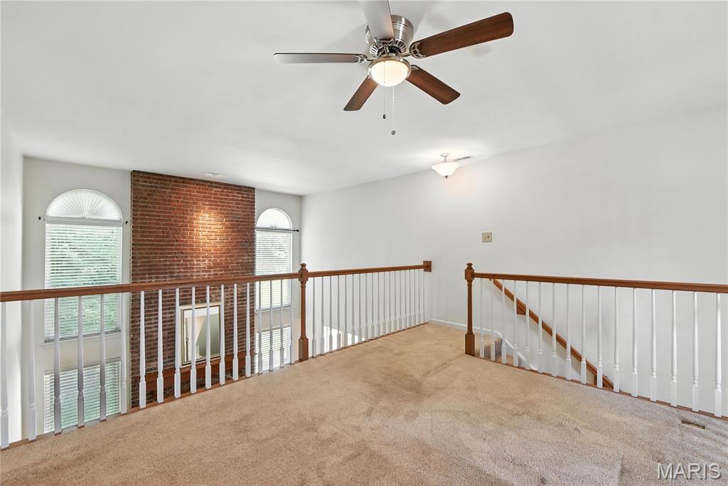 Maryland Heights, Missouri, 63043, United States, 3 Bedrooms Bedrooms, ,4 BathroomsBathrooms,Residential,For Sale,1892007