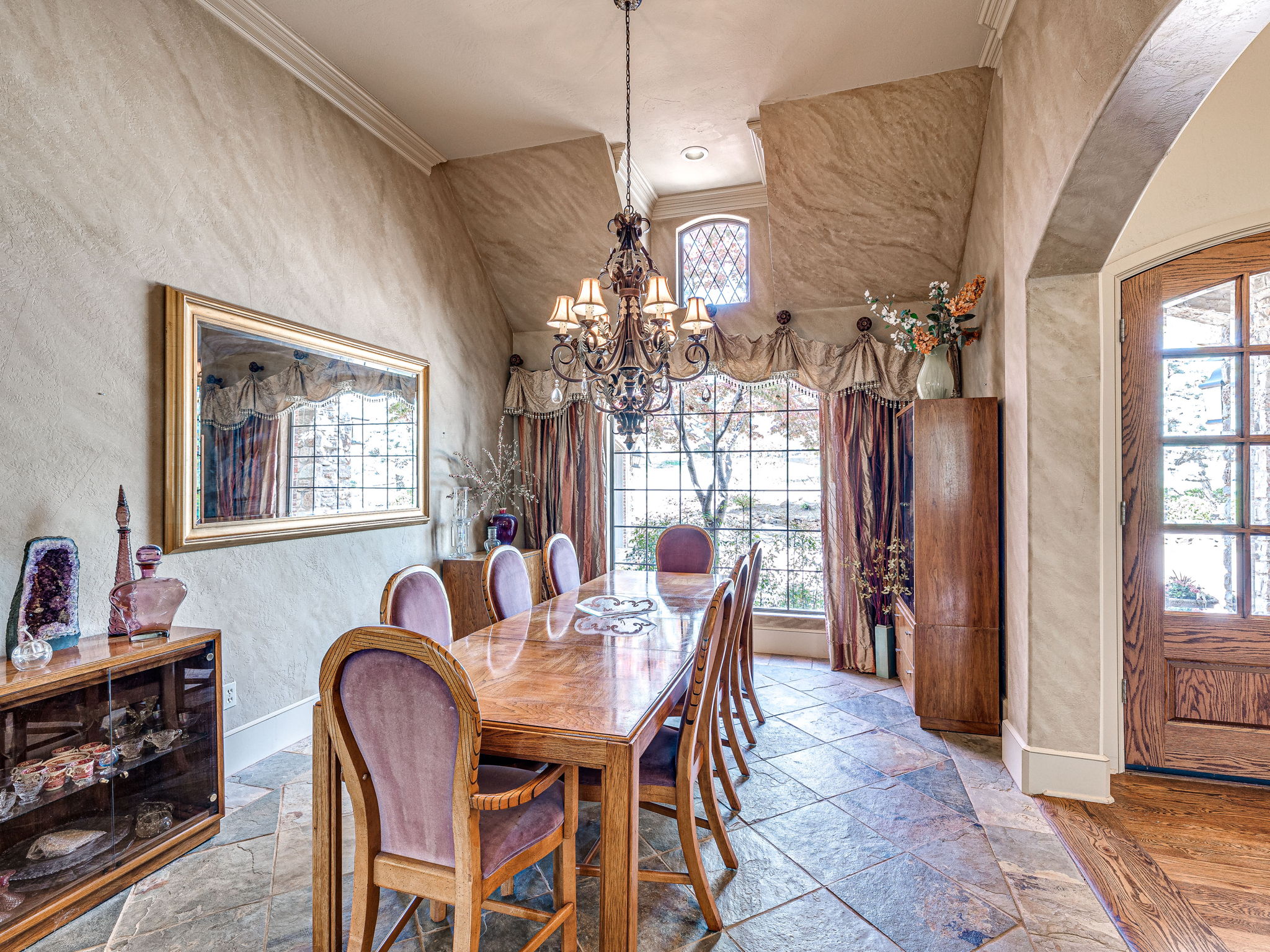 Edmond, Oklahoma, 73003, United States, 3 Bedrooms Bedrooms, ,3 BathroomsBathrooms,Residential,For Sale,1907652
