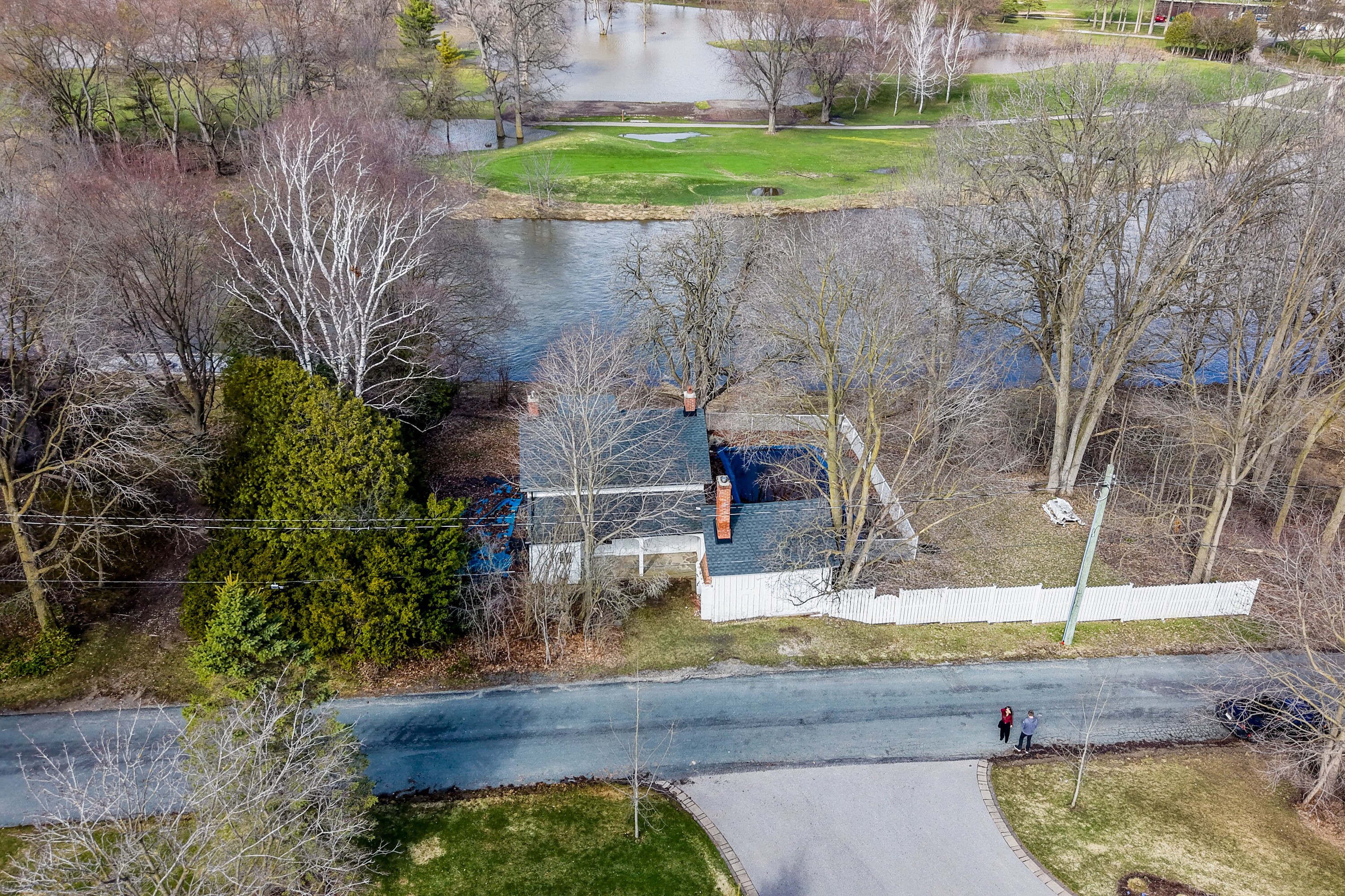  1.7-acre Waterfront Lot - 物件實景