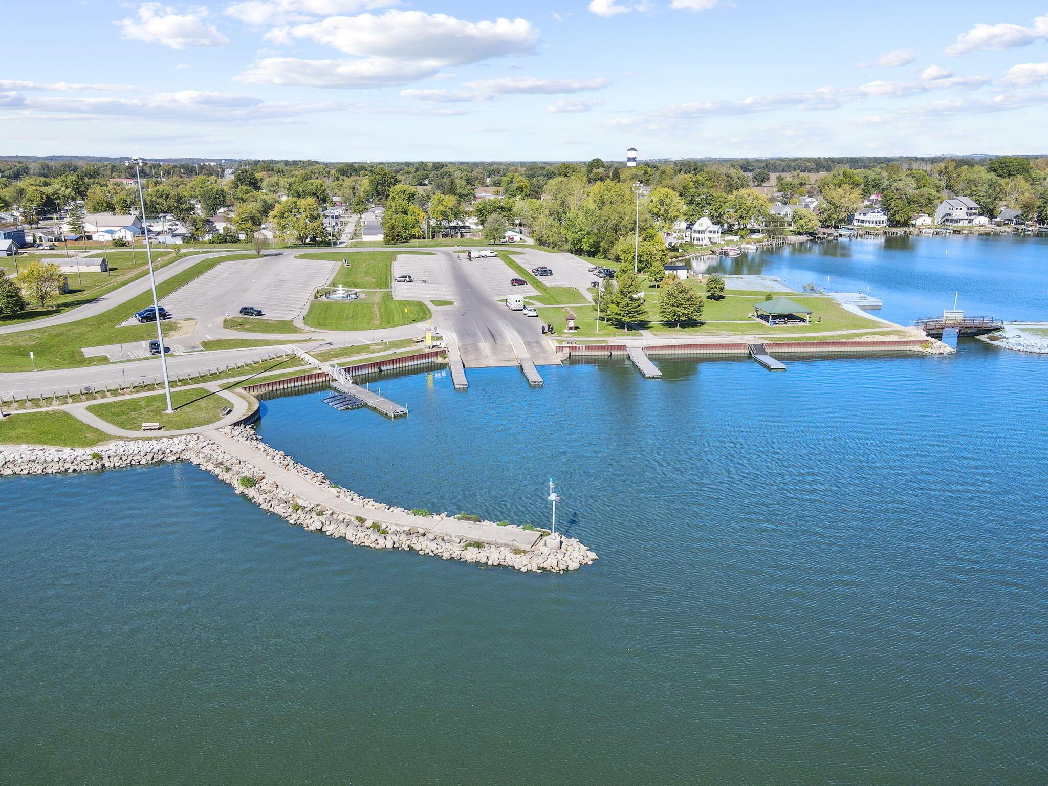 Buckeye Lake, Ohio, 43008, United States, 3 Bedrooms Bedrooms, ,3 BathroomsBathrooms,Residential,For Sale,1975089