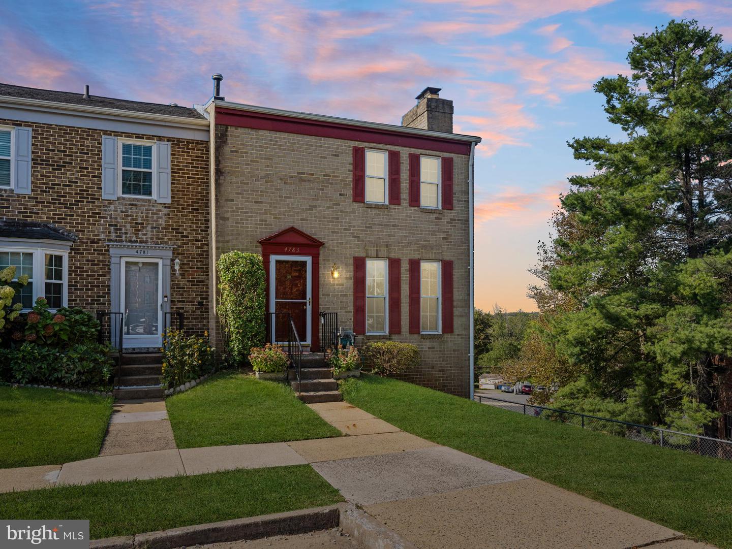 Annandale, Virginia, 22003, United States, 3 Bedrooms Bedrooms, ,4 BathroomsBathrooms,Residential,For Sale,2001924