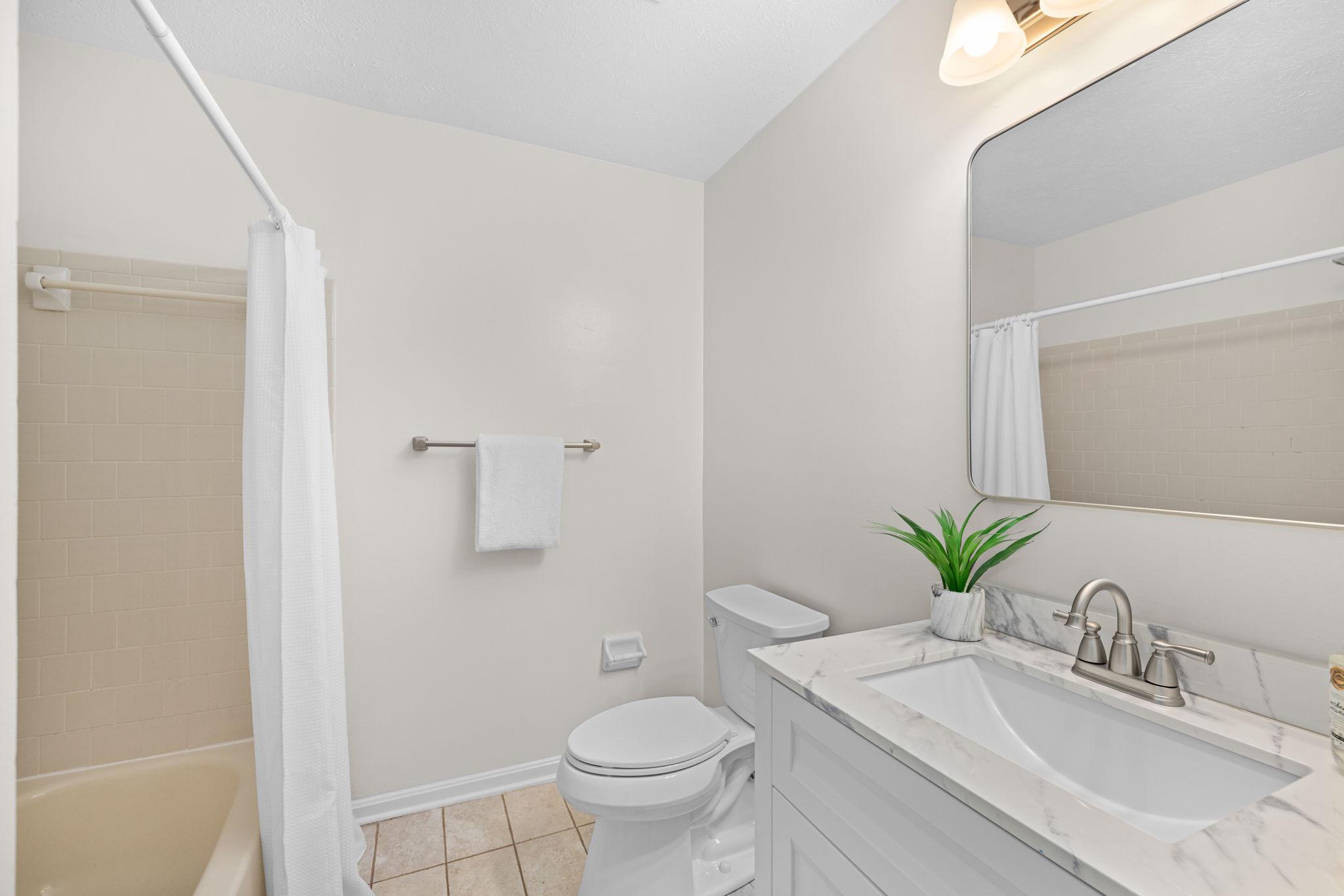  6520 White Post Road, Centreville, VA, 20121 - 物件實景