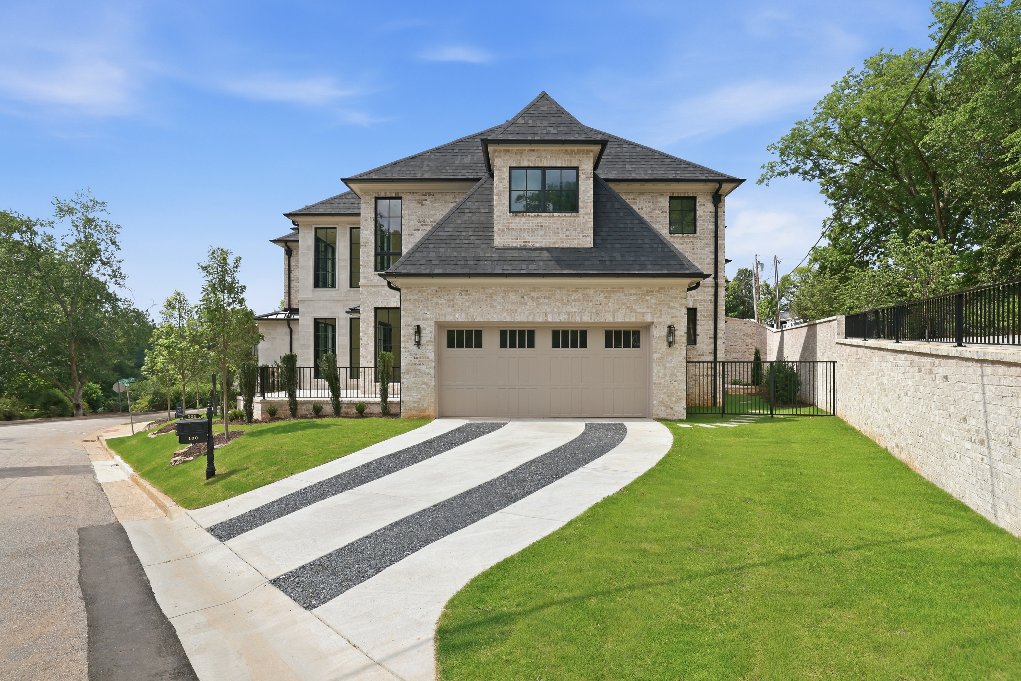  101 Sherwood Street, Unit 100 Greenville, SC 29601 - 物件實景
