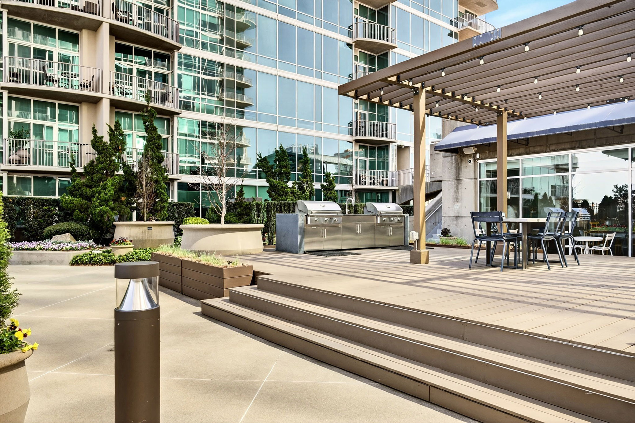  Light-filled Condo Perched Above Peachtree Street in Midtown - 物件實景