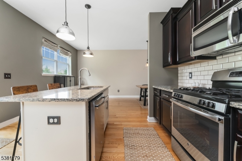 Hackettstown, New Jersey, 07840, United States, 3 Bedrooms Bedrooms, ,3 BathroomsBathrooms,Residential,For Sale,1977802