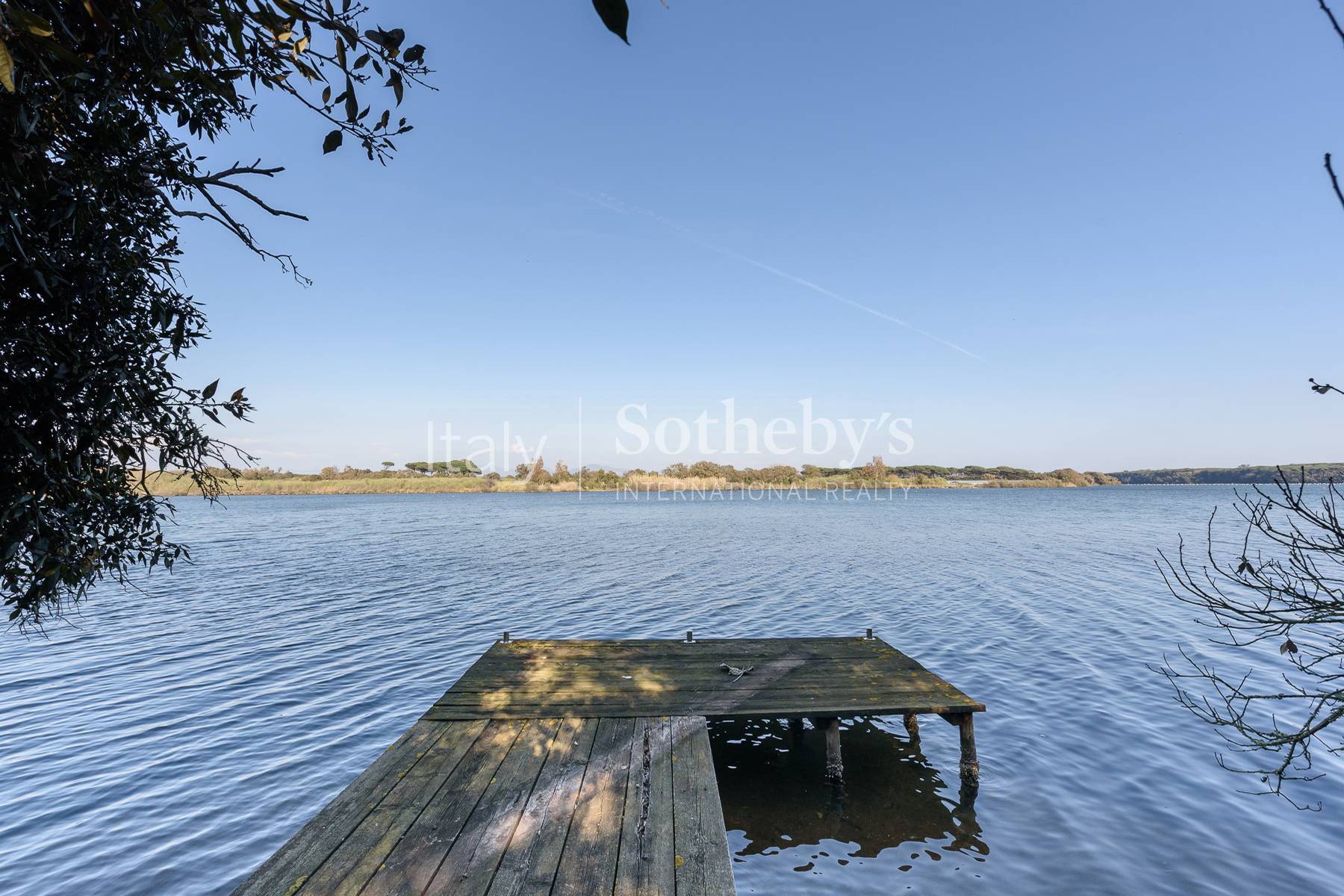  Exclusive Seafront Villa with Private Dock in Sabaudia - 物件實景